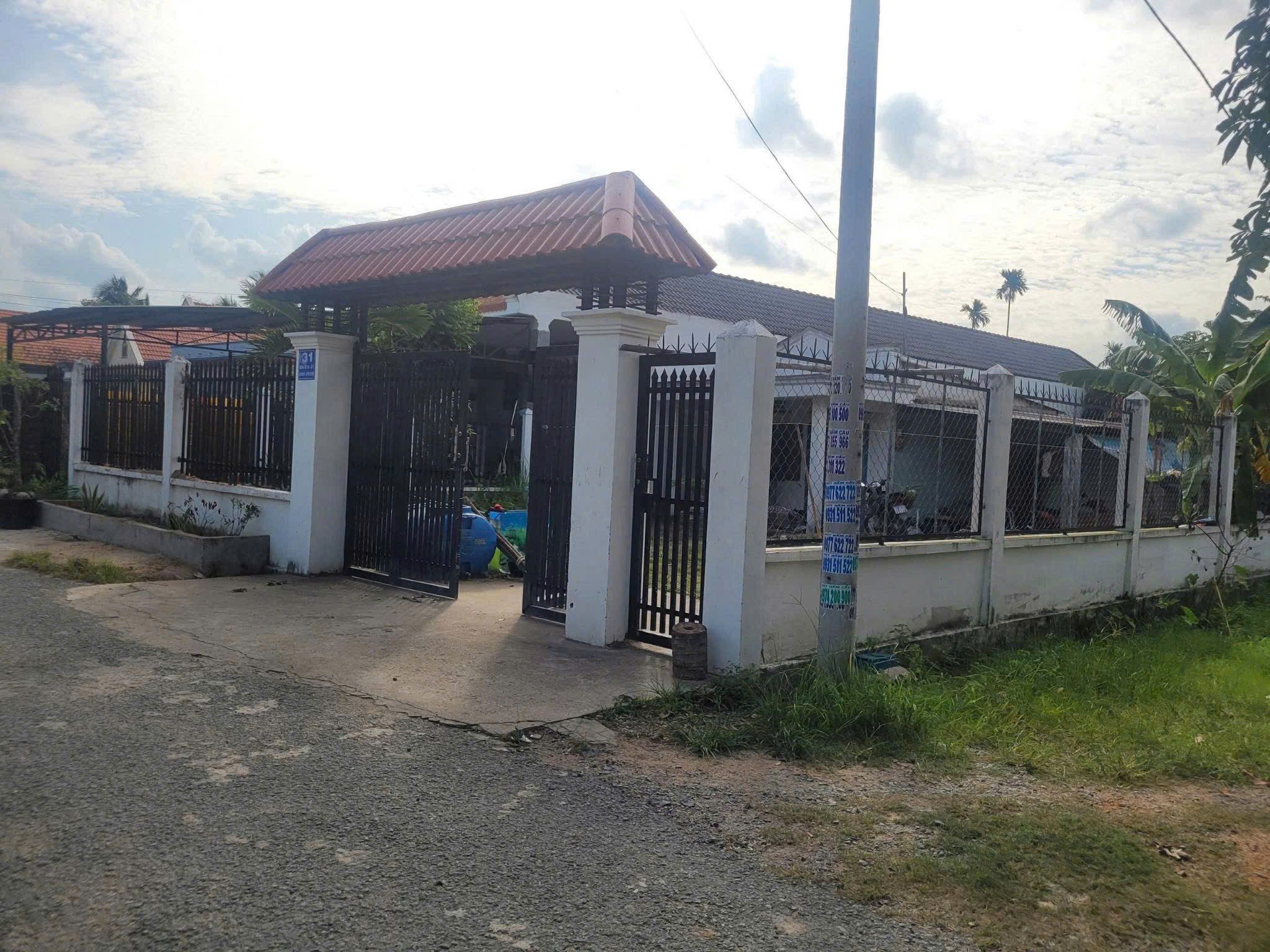 Lô đất nở hậu có sẵn nhà cấp 4 cũ, mặt tiền Nguyễn Thị Nghiêm, Củ Chi giá 4.6 tỷ