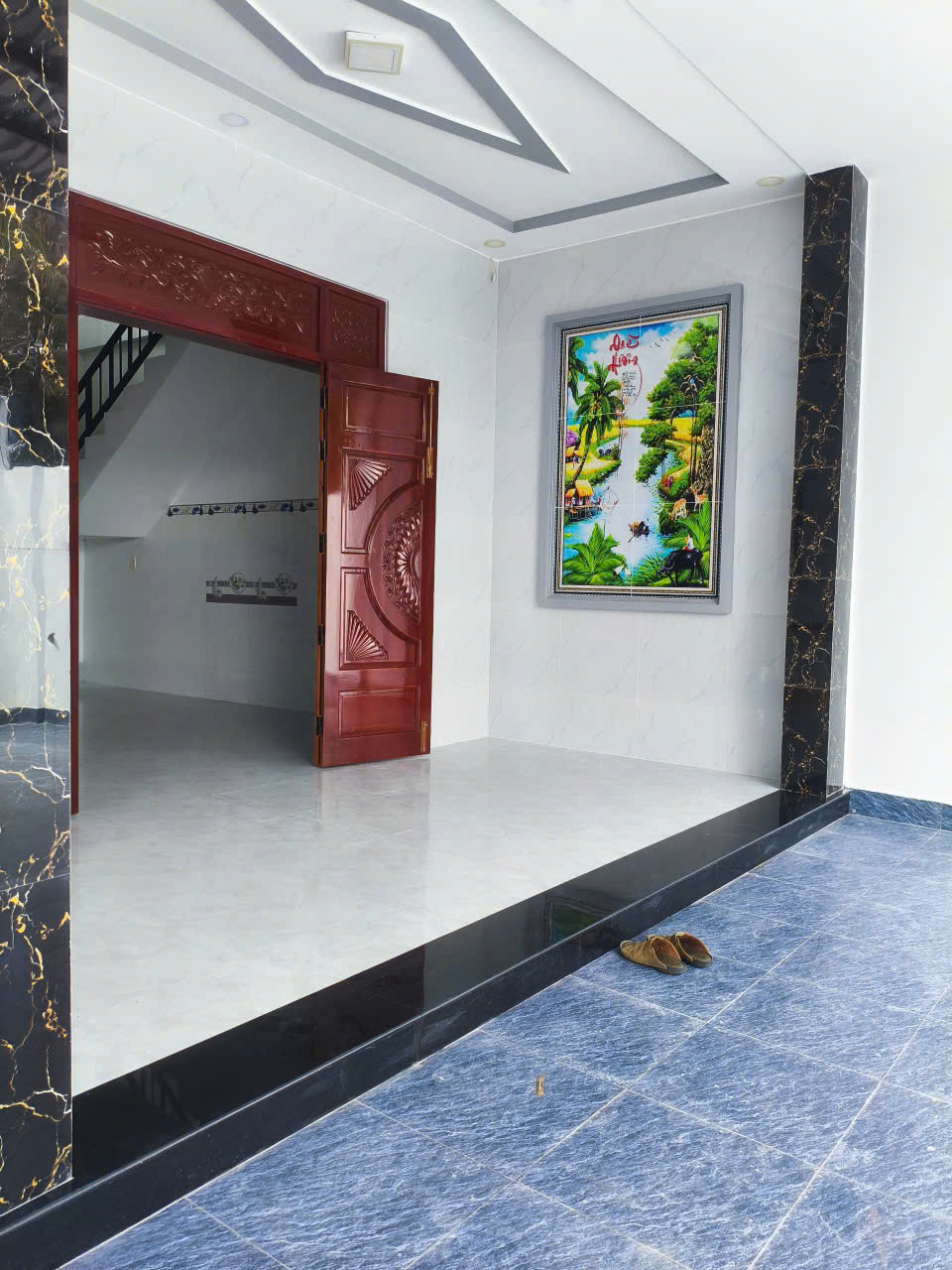 Bán nhà 1 trệt 1 lầu 3PN, ngang 8m tại phường Bến Tre