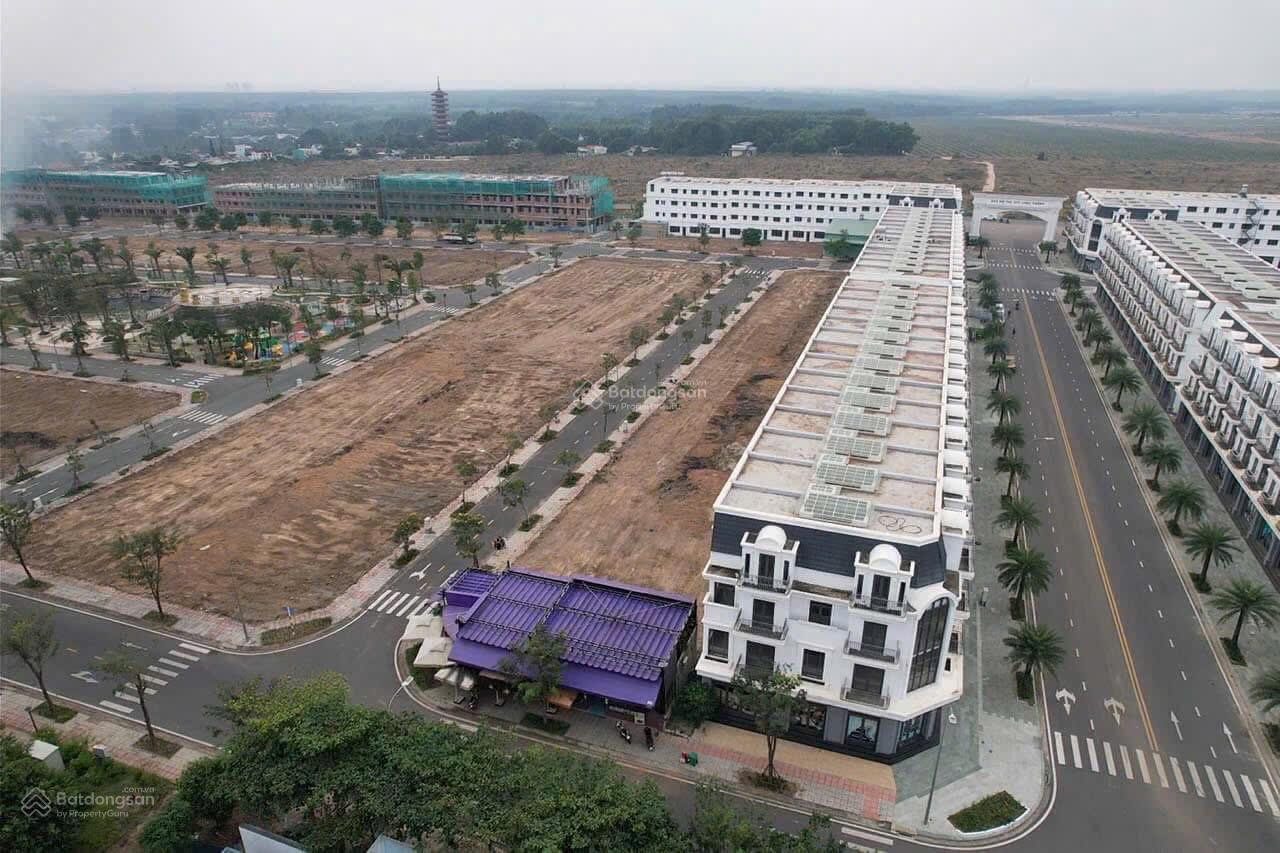 CẦN BÁN GẤP ĐẤT THỔ CƯ NGAY MẶT TIỀN ĐT769, LONG THÀNH - CÁCH SÂN BAY LONG THÀNH VÀI PHÚT DI CHUYỂN - GIÁ CHỈ TỪ 2 TỶ 3 - SỔ SẴN