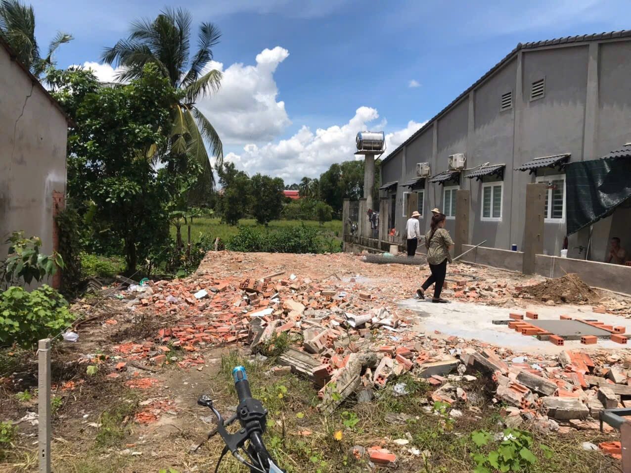 Đất gần chợ, trường học trạm y tế và các tiện ích khác