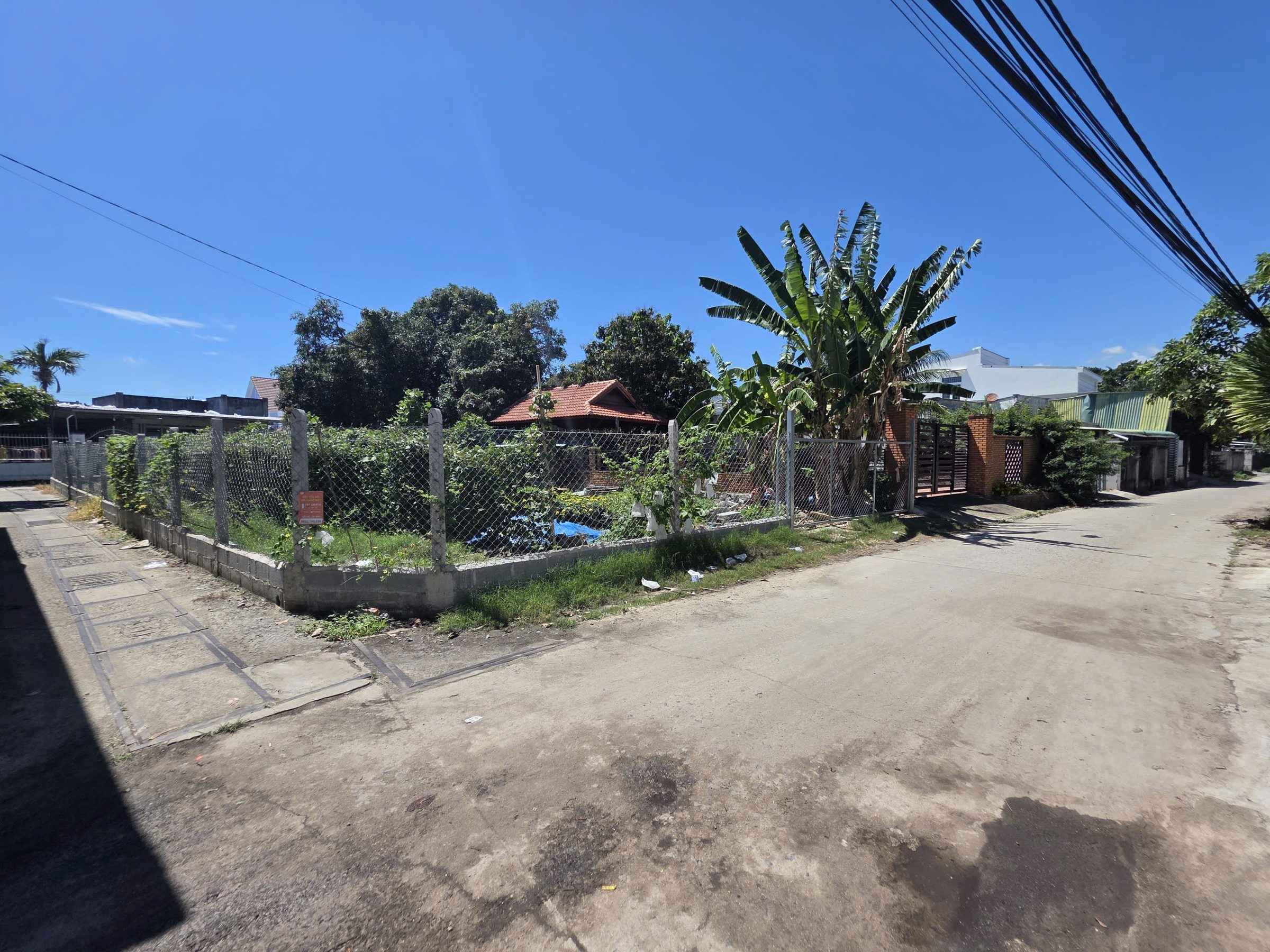 Bán đất 369,2m² có sẵn 305m² thổ cư ngang 25m giá 7 tỷ tại Xã Cam Lâm
