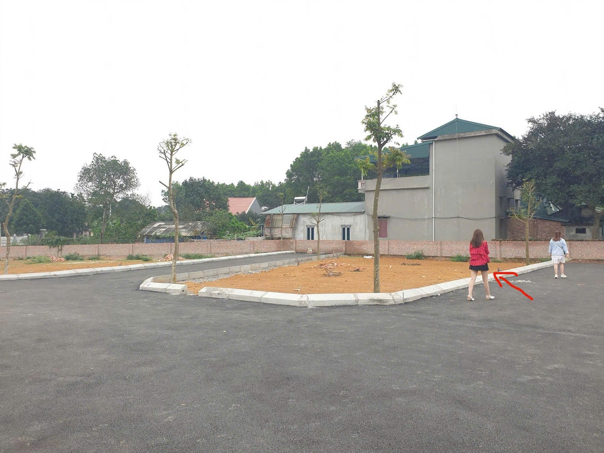 chính chủ gửi bán lô đất 62m trại láng cổ đông