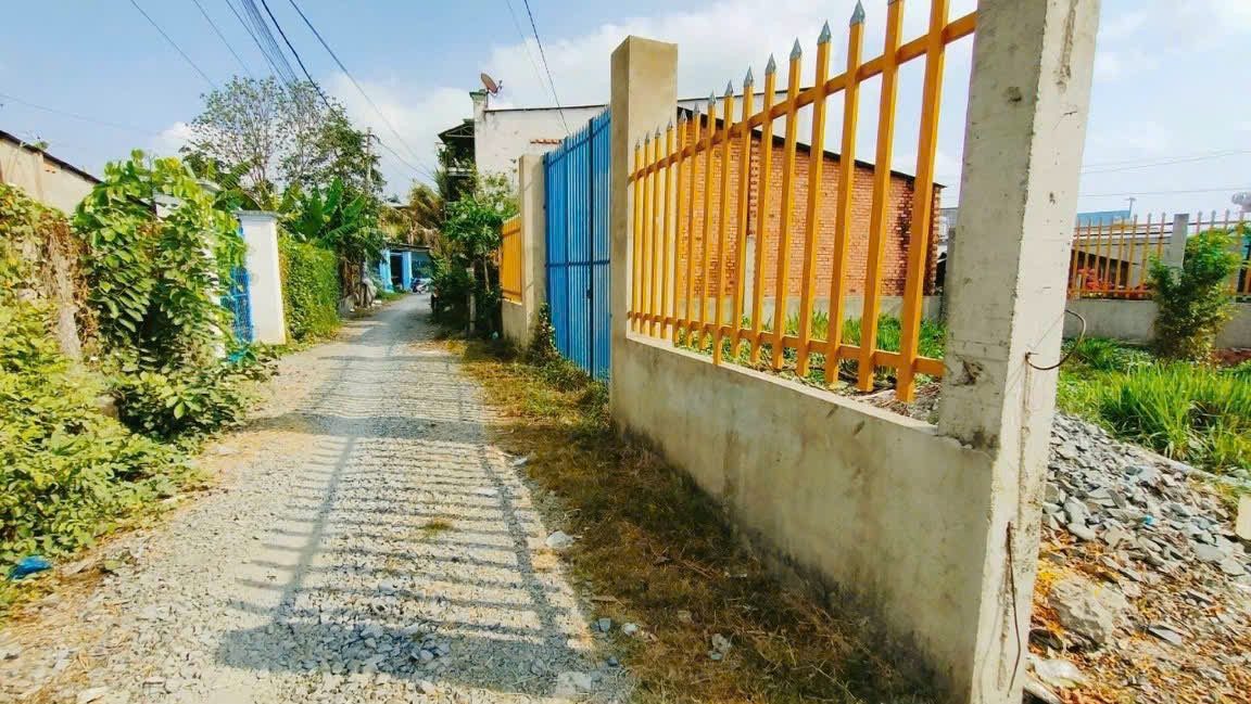 Bán đất 293.1m² ngang 15m giá 2.5 tỷ Xã Củ Chi
