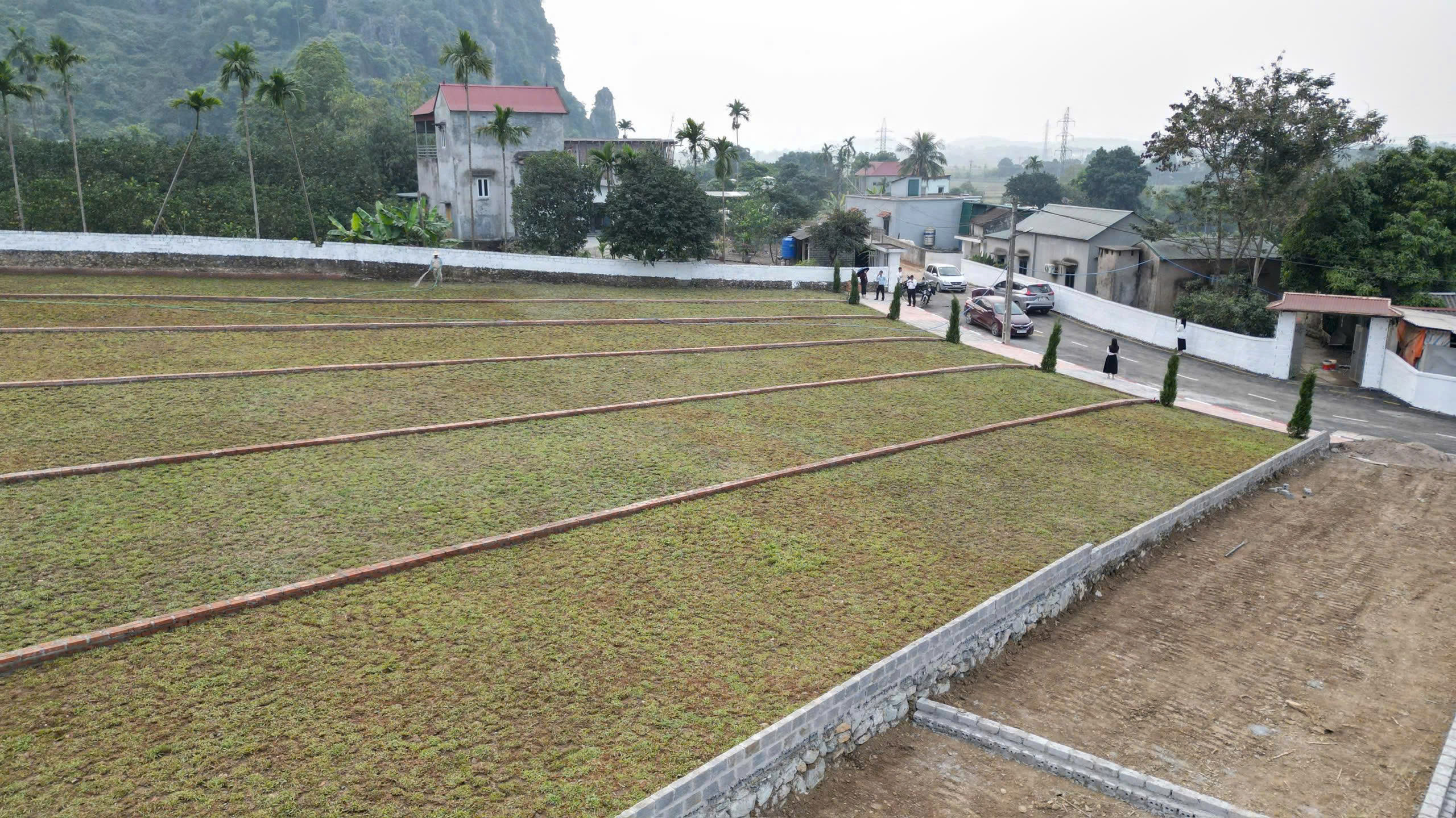 CƯ YÊN LƯƠNG SƠN HÒA BÌNH DT HƠN 400M2 GIÁ LOANH QUANH 2 TỶ VỊ TRÍ ĐẸP TIỀM NĂNG VƯỢT TRỘI
