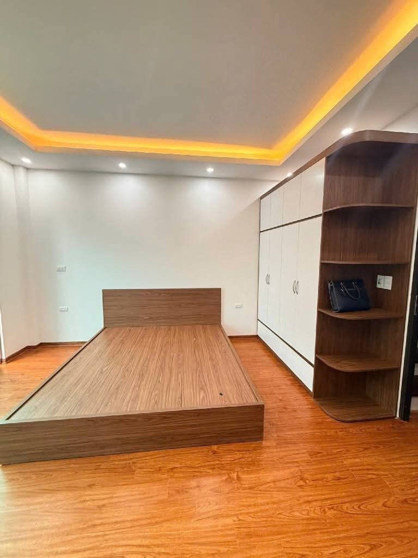 NHÀ MỚI TINH LÔ GÓC ĐẶNG XÁ – 160M² SỬ DỤNG – CHỈ 6,3 TỶ 0964793928