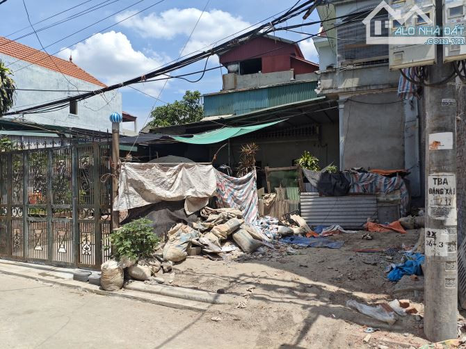 Bán đất Đặng Xá 50m2 MT 5m vuông vắn - đường ô tô thông, 30m ra trục chính ô tô tránh
