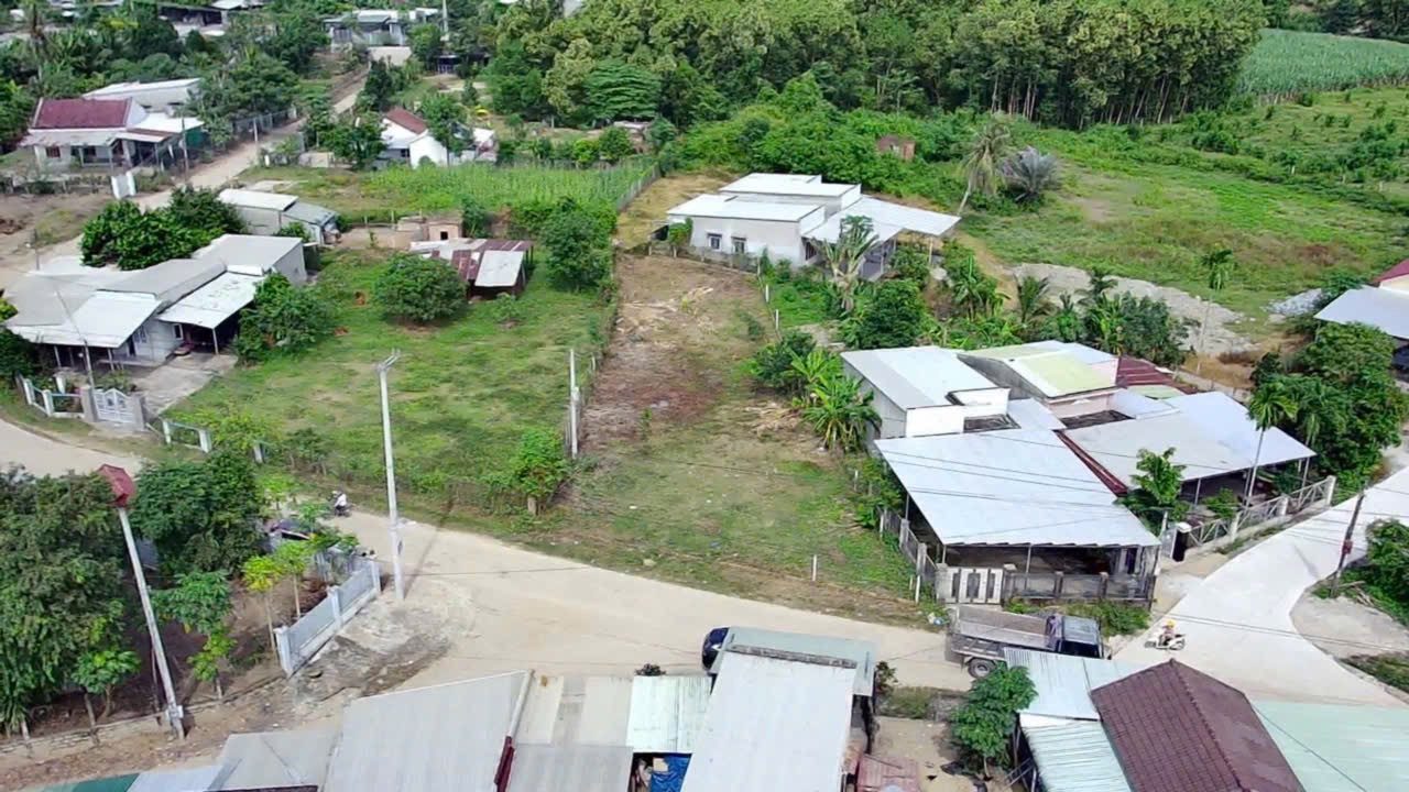 HẠ GIÁ BÁN LÔ ĐẤT 729m2 ĐẸP GẦN CẦU SÔNG TRÒ – CHỢ ĐẤT SÉT 
👉Giá chỉ còn : 1tỷ 250 triệu