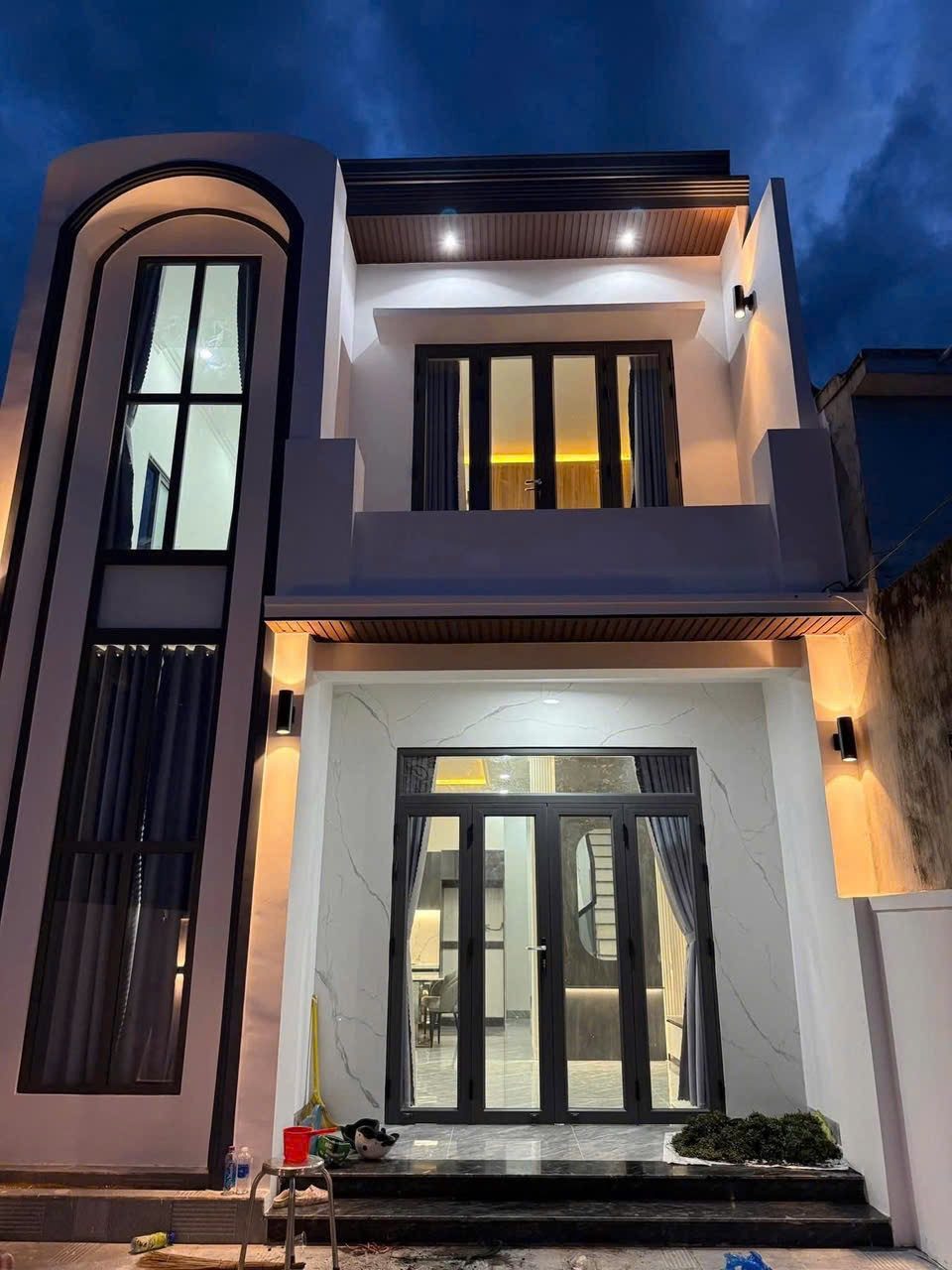 Nhà Đẹp Mới Xây. Nội thất đủ