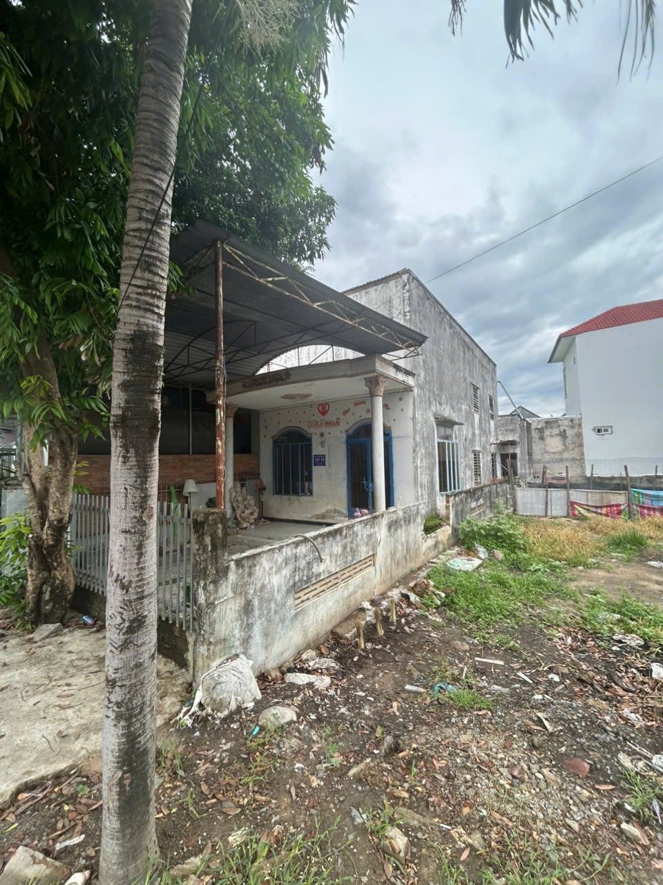 Bán đất tặng nhà cấp 4 , đường 8m Diên Thạnh sát Võ Nguyên Giáp và BX phía Nam
✔️Dt: 122m2 ngang 6m, có sẵn 60 thổ cư