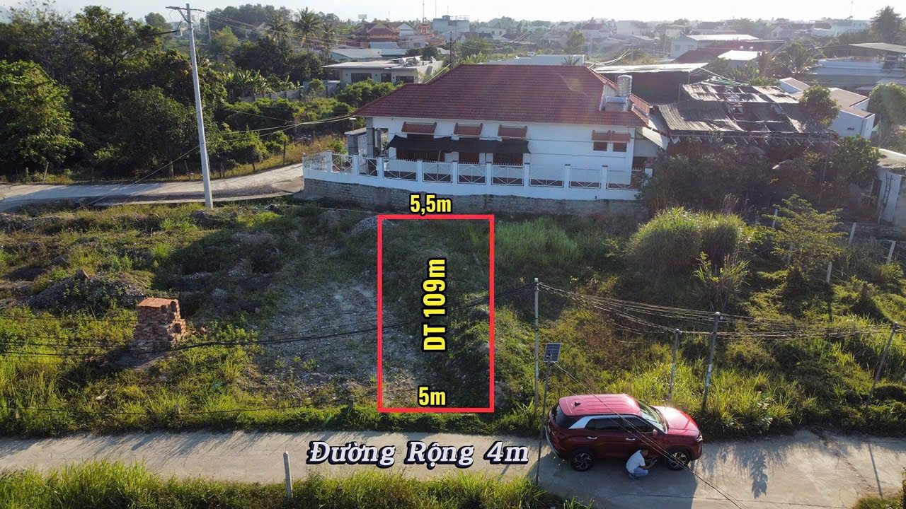 📣📣ĐẤT DÂN CẮT BÁN tại xã Diên Toàn , Cách đường Huỳnh Thúc Kháng vào chỉ 150M
- Diện tích : 109m2 , Full thổ cư. Ngang 5m ,nở hậu 5,5m