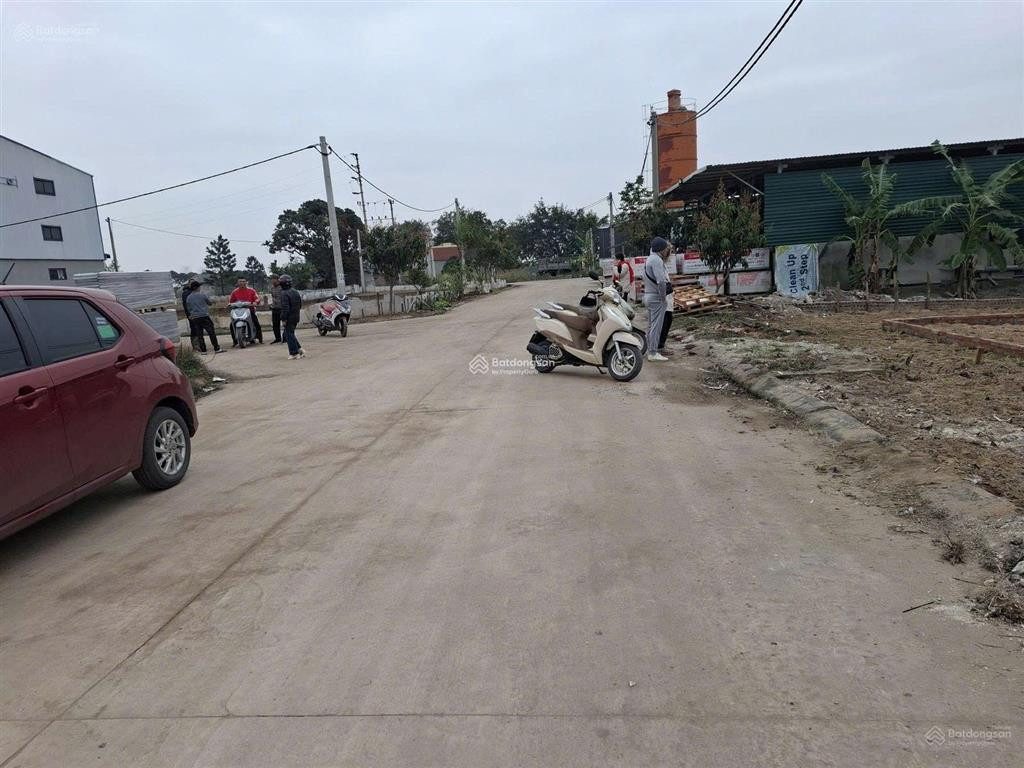 Bán lô 90m , Đấu giá đình tổ , Giá rẻ nhất khu