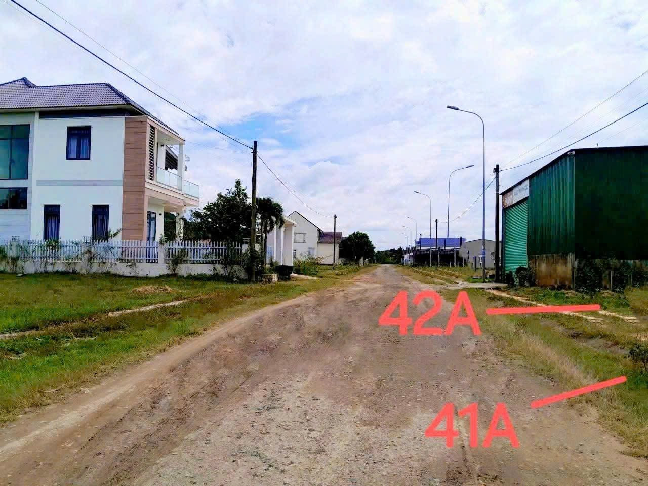 Bán đất 294m² giá 2.85 tỷ Xã Đinh Văn Lâm Hà