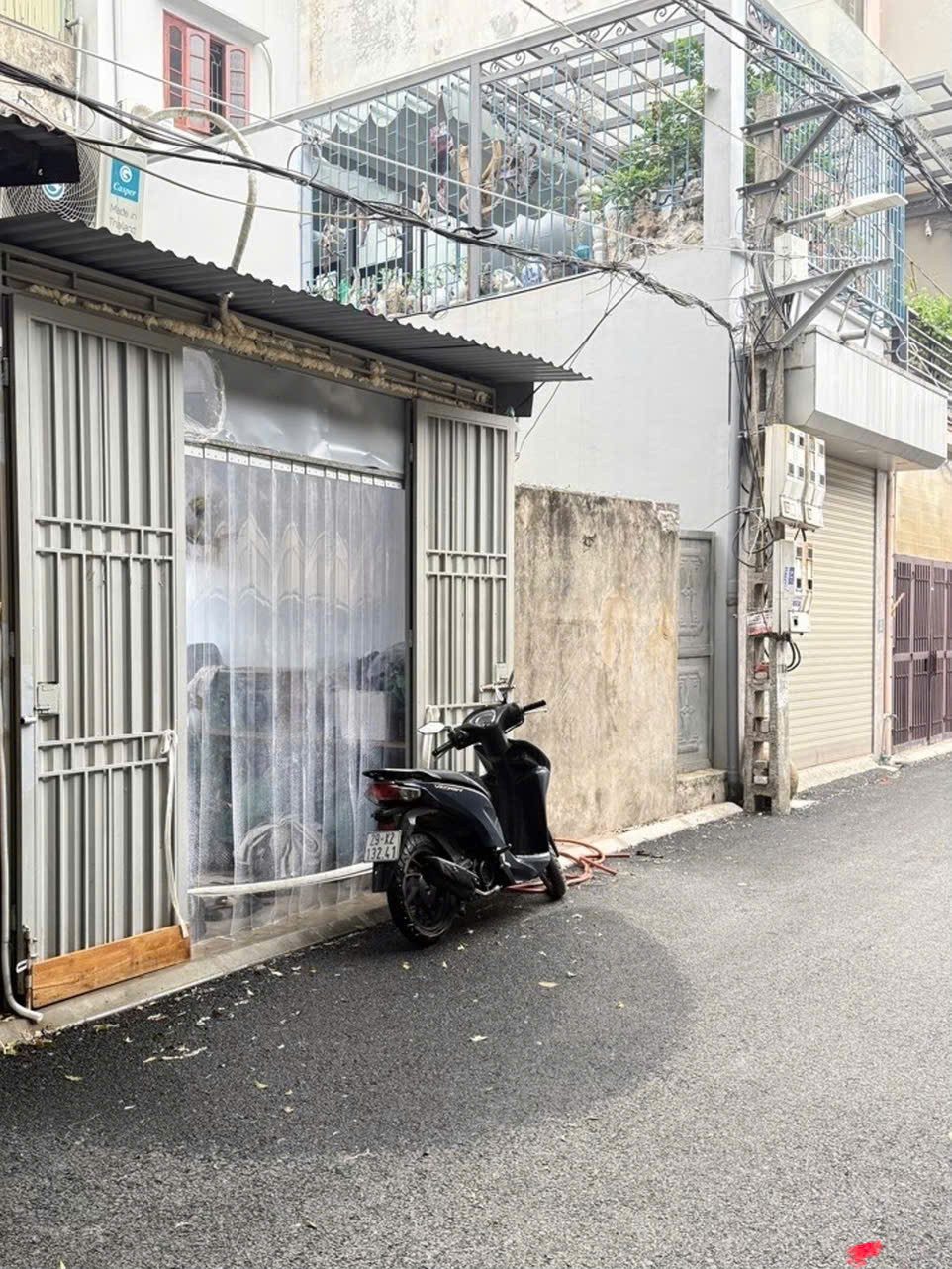 SIÊU HIẾM, VỊ TRÍ ĐẮT GIÁ, Ô TÔ VÀO NHÀ, GIÁ ĐẦU TƯ CỰC TỐT! ĐÌNH XUYÊN - YÊN VIÊN