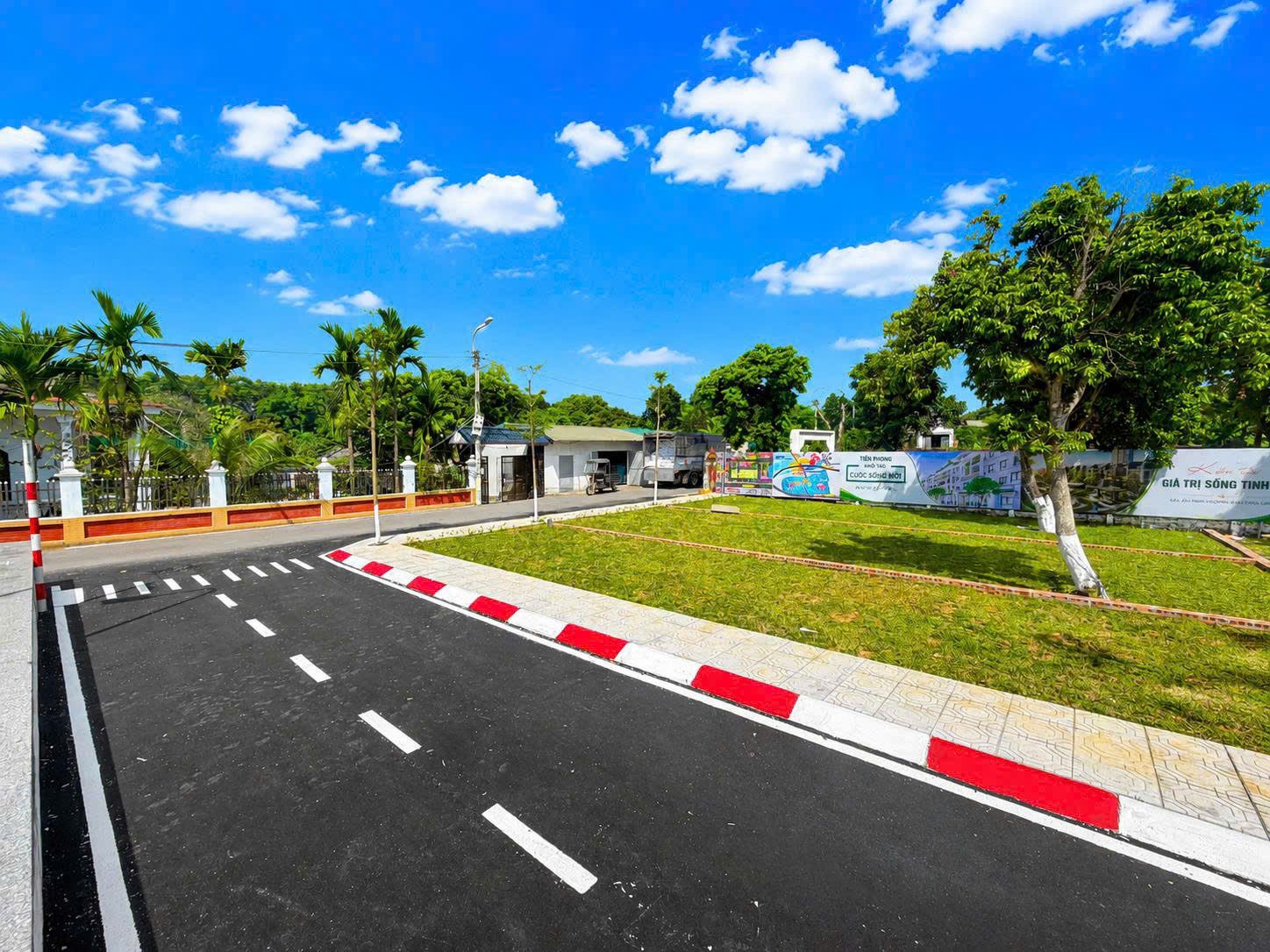 Bán đất 100m² full thổ cư ngang 14m giá 3.5 tỷ tại Xã Đoài Phương