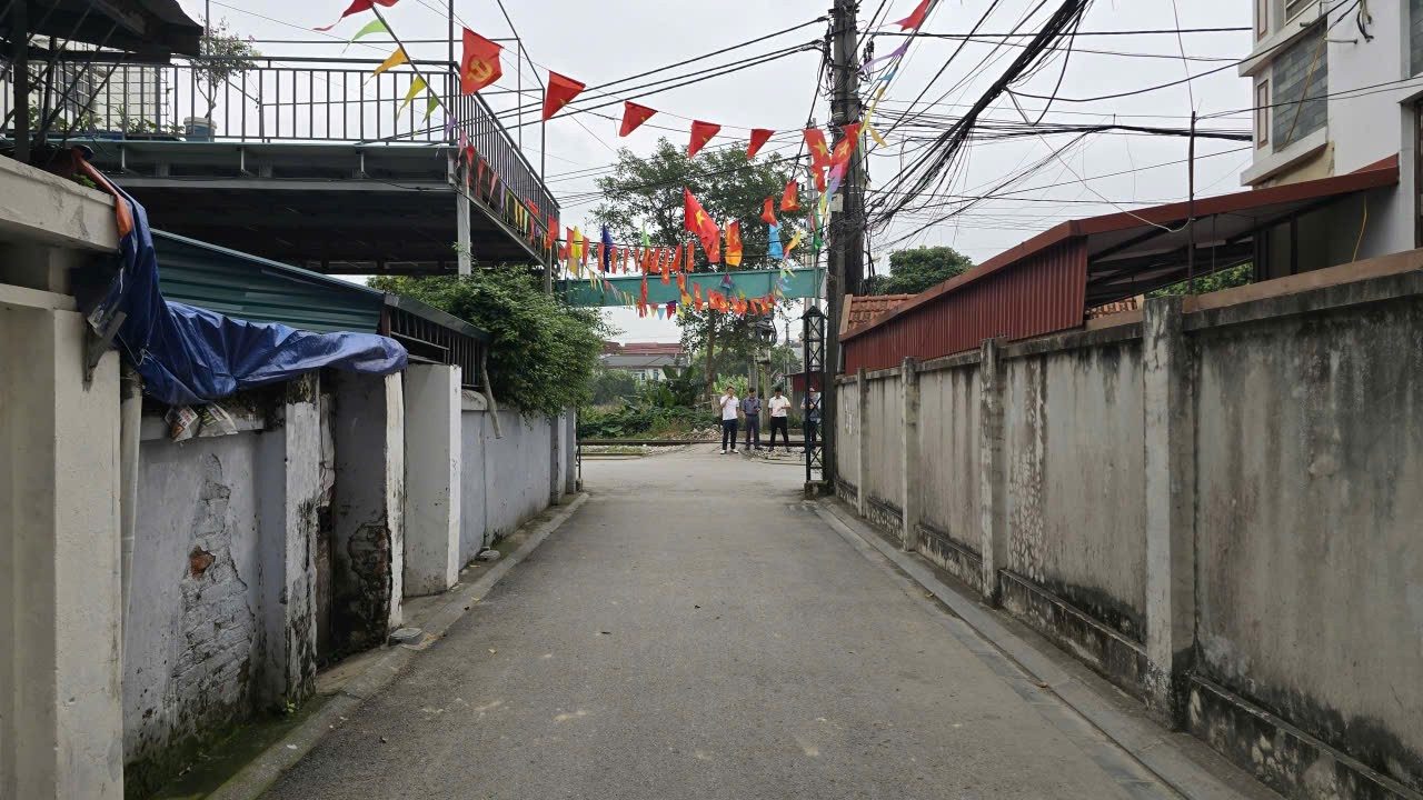 Nhà riêng tọa lạc tại Tổ 24, Xã Phúc Thịnh, Hà Nội, trước đây Thị trấn Đông Anh, Hà Nội