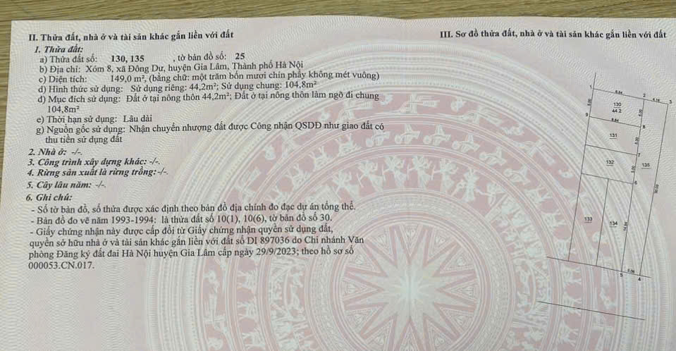 Cần bán gấp mảnh đất Đông Dư, vị trí đắc địa, ngõ ô tô tránh, sát trục đường chính. Tiềm năng tăng giá cao, phù hợp xây ở hoặc đầu tư.