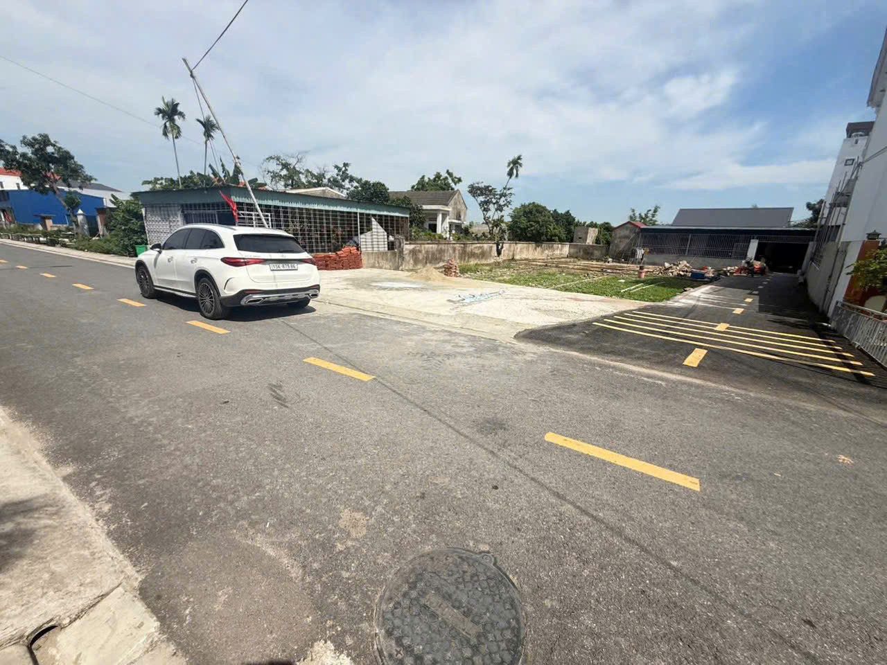 2KM74 TUYẾN 2 TRỤC THÔN ĐÔNG PHƯƠNG KIẾN THỤY - 74M² NỞ HẬU - NGÕ NHỰA ASPHALT MỚI TINH - SÁT VINHOMES - ZÁ 1,3 TỶ XXX