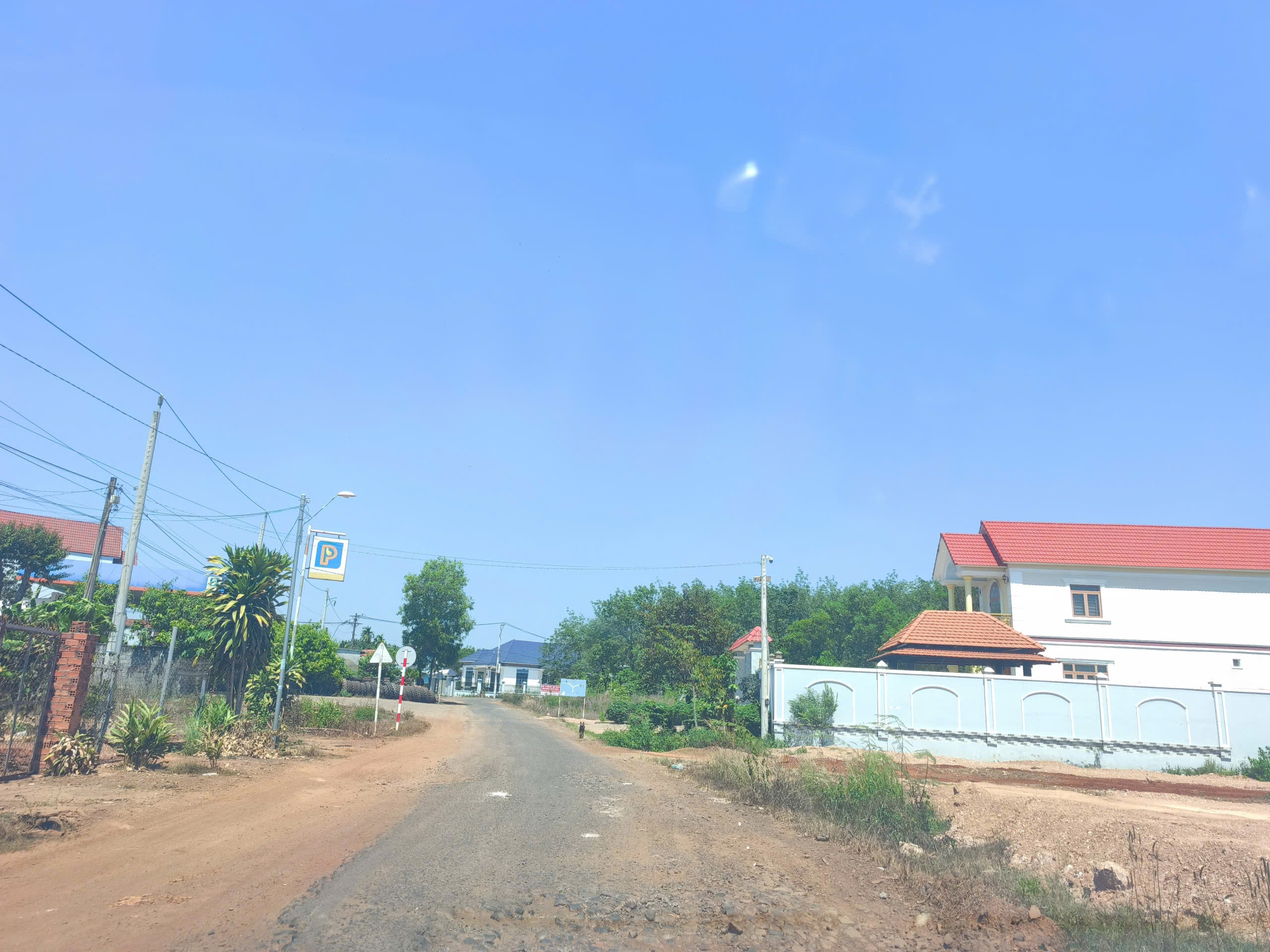 Bán đất 210m² có sẵn 100m² thổ cư ngang 44m giá 215 triệu tại Xã Đồng Tâm
