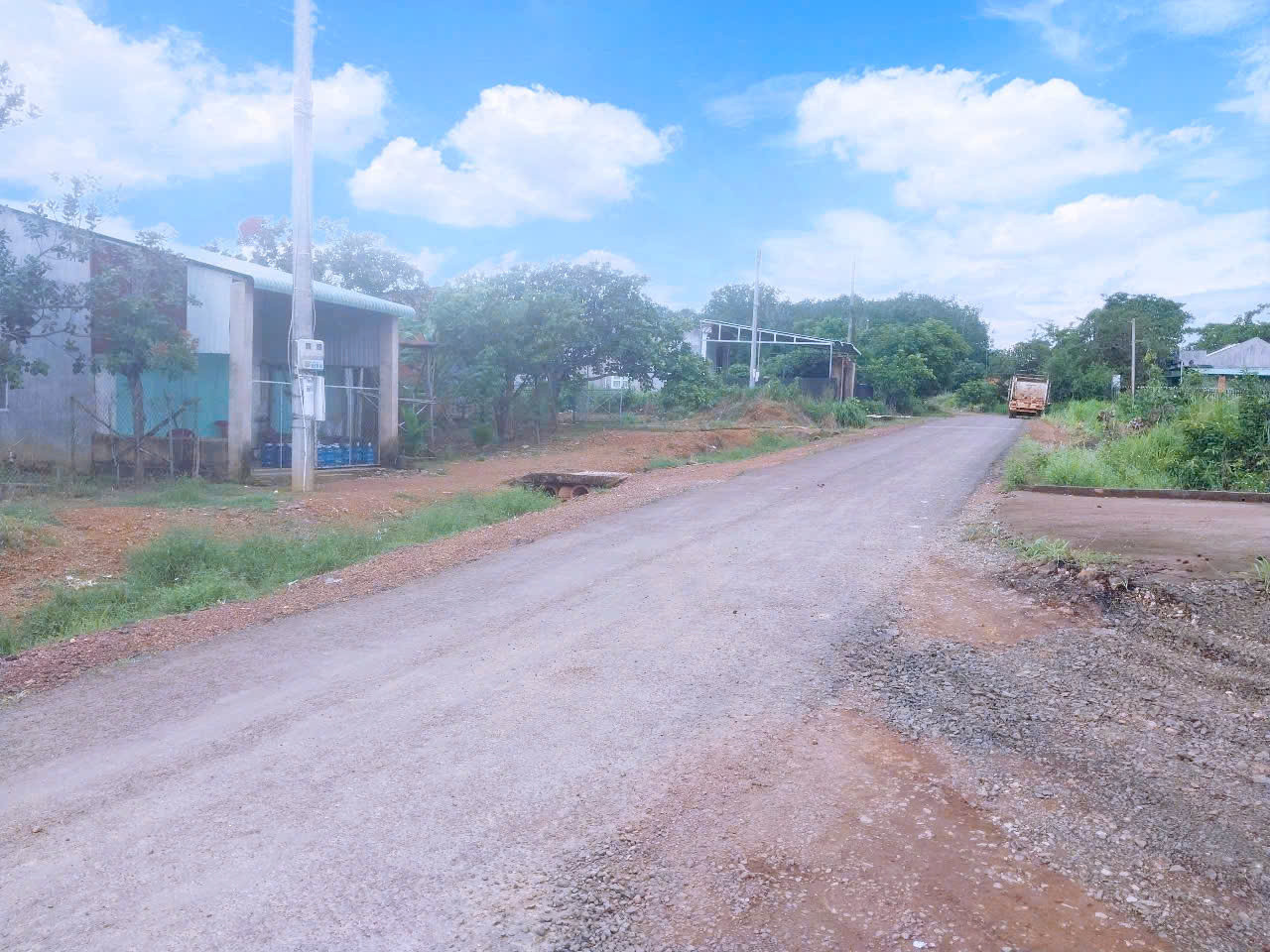 279m2  thổ cư 100m2 ngang 17 lh : 0877999765