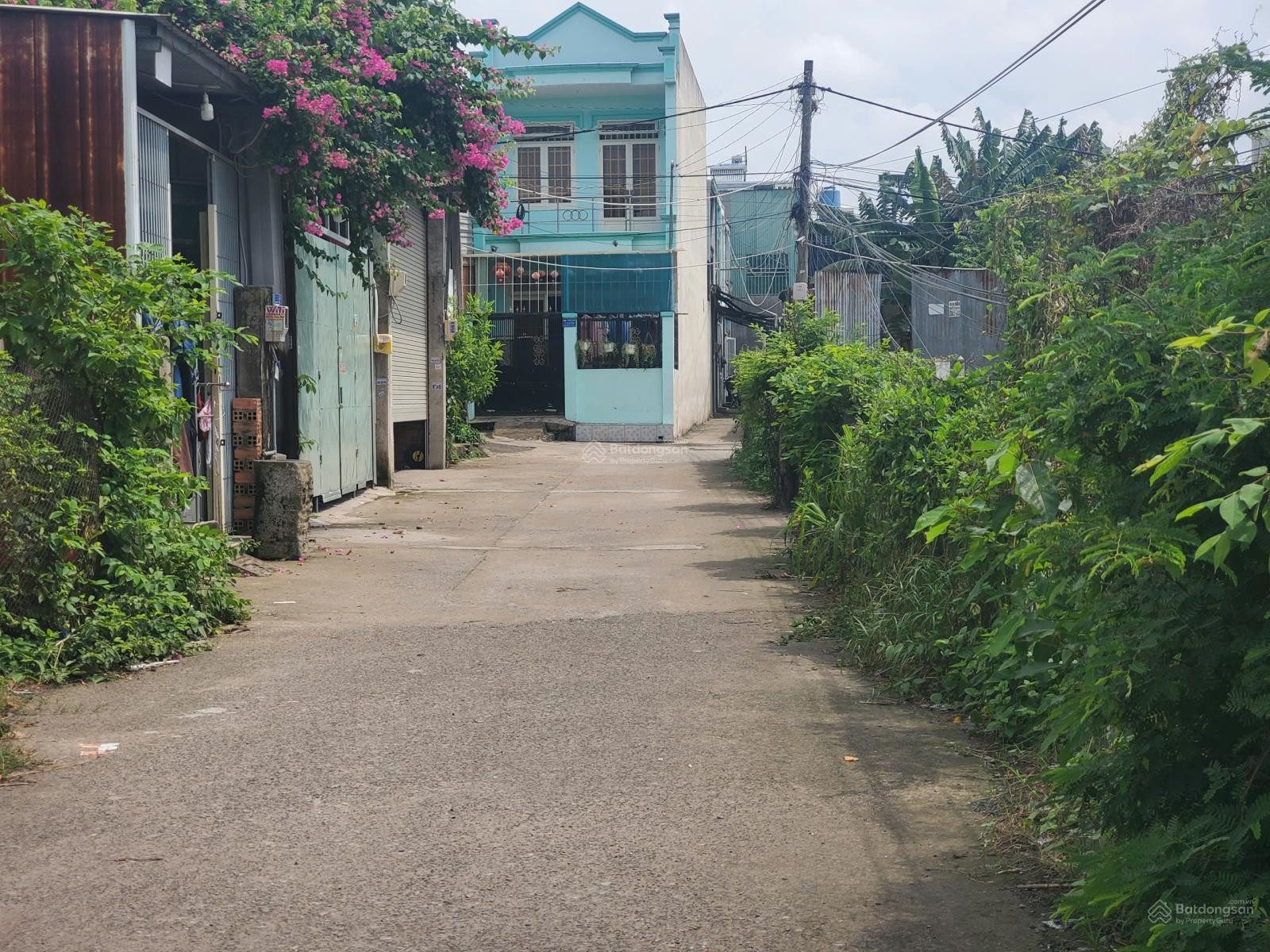 Bán Đất 122.2m2 có sẵn 102.2 m2 thổ cư giá 3.5 tỷ tại Xã Đông Thạnh Huyện Hóc Môn TP. Hồ Chí Minh