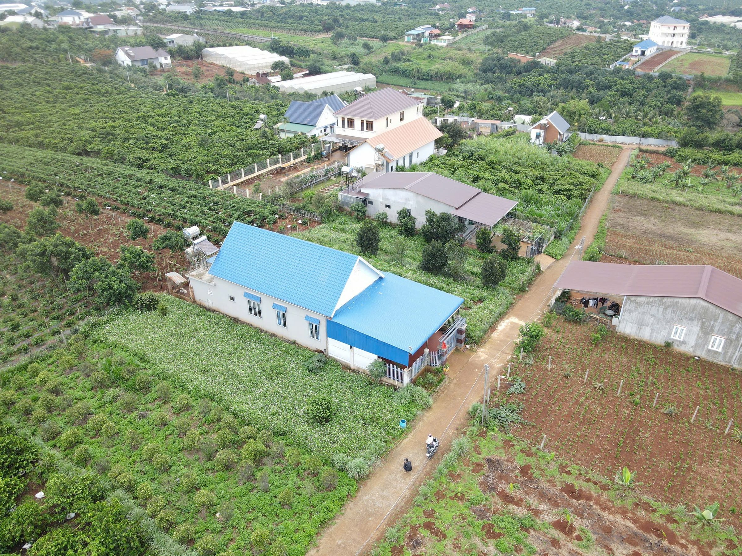 🔥 LÔ ĐẤT  ĐỈNH ĐỒI VIEW TOÀN CẢNH – SÁT CHỢ GIA LÂM – CÁCH DT 725 CHỈ 400m! 🔥