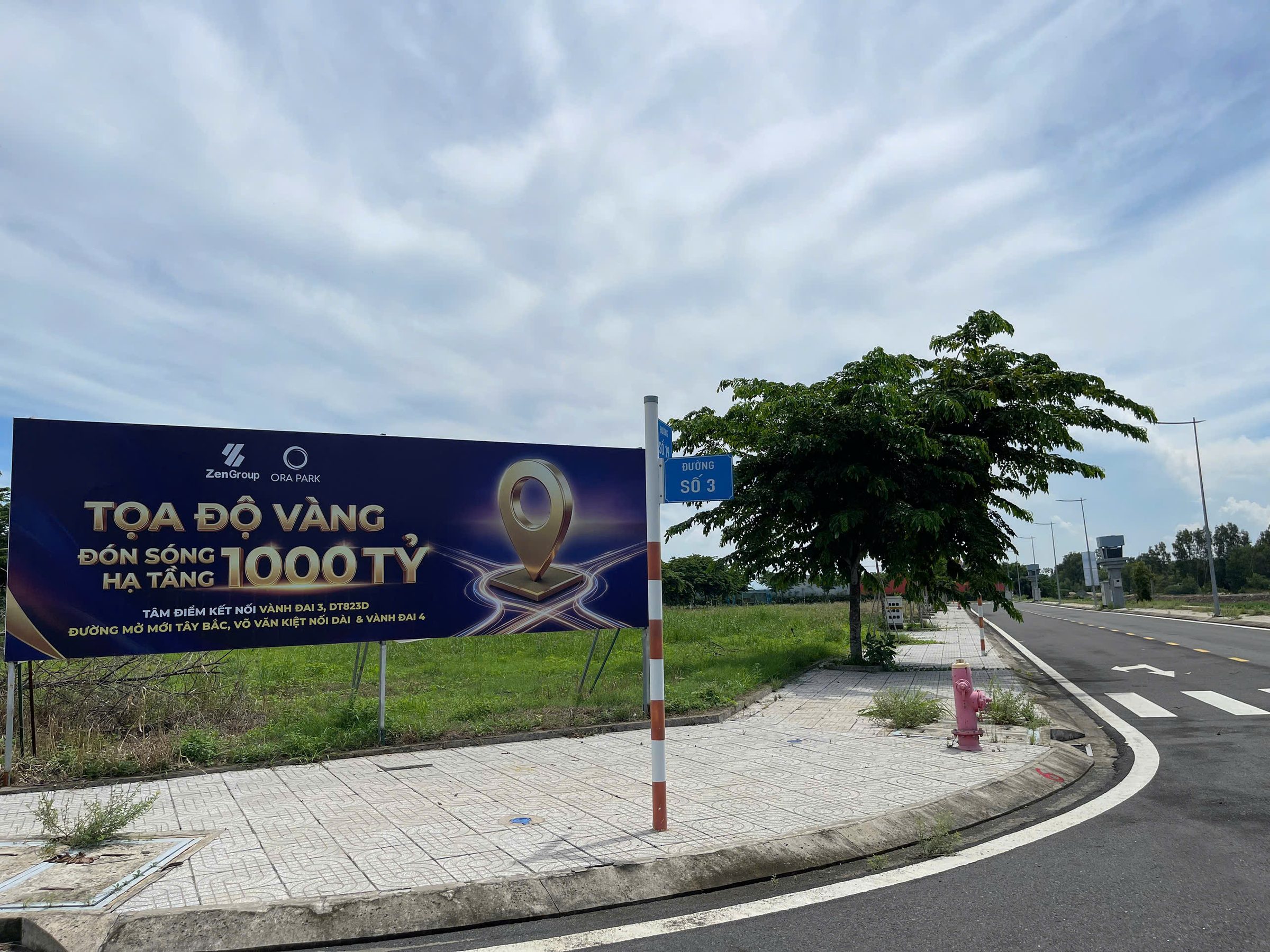 Bán Đất 90m2, full thổ cư giá 2.78 tỷ tại Dragon Pearl, Đức Hòa Long An