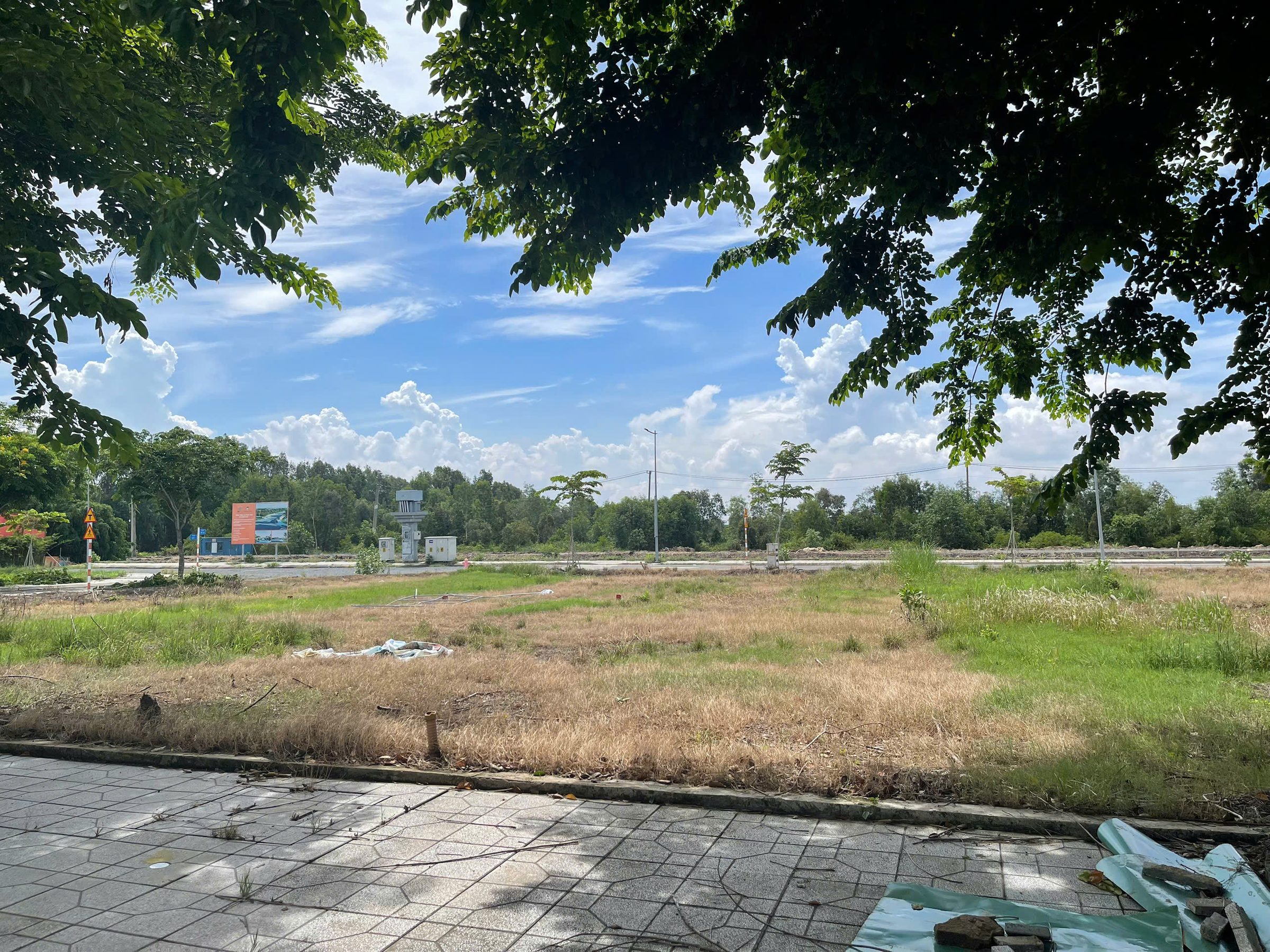 Bán gấp lô 100m2 giá 2.78 tỷ kế bên chung cư đang xây tại Dragon Pearl - ảnh 6