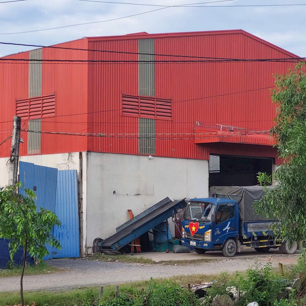 Bán xưởng 868m2 (19x38) mặt tiền N7, Đức Hòa Đông, Long An, bình điện 320kw, giá rẻ
