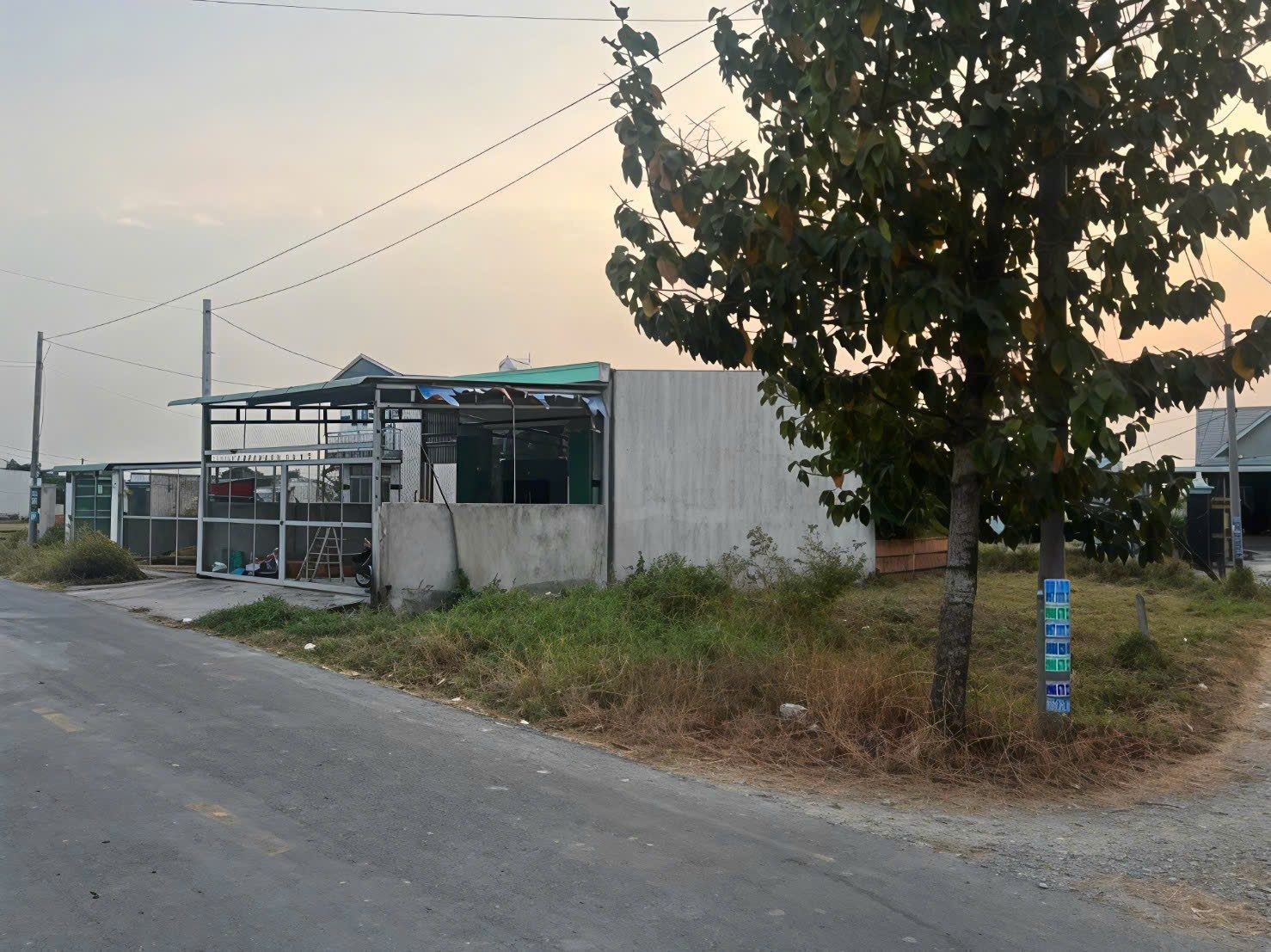 Bán đất 236,9m² full thổ cư ngang 10m giá 2.35 tỷ tại Xã Đức Lập