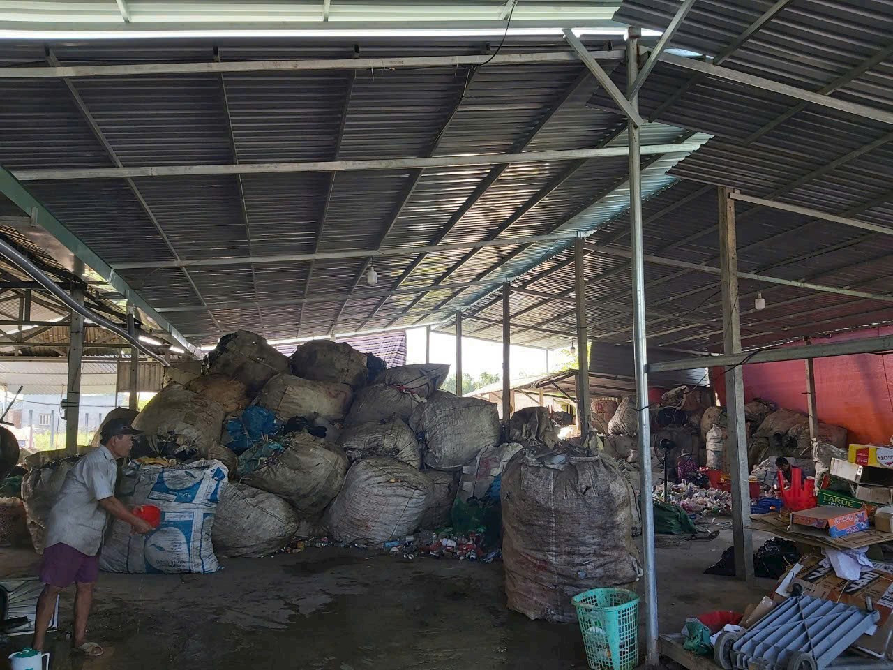Bán Kho, nhà xưởng 2200m² thổ cư 2200m² giá 6 tỷ tại Xã Đức Lập Tây Ninh