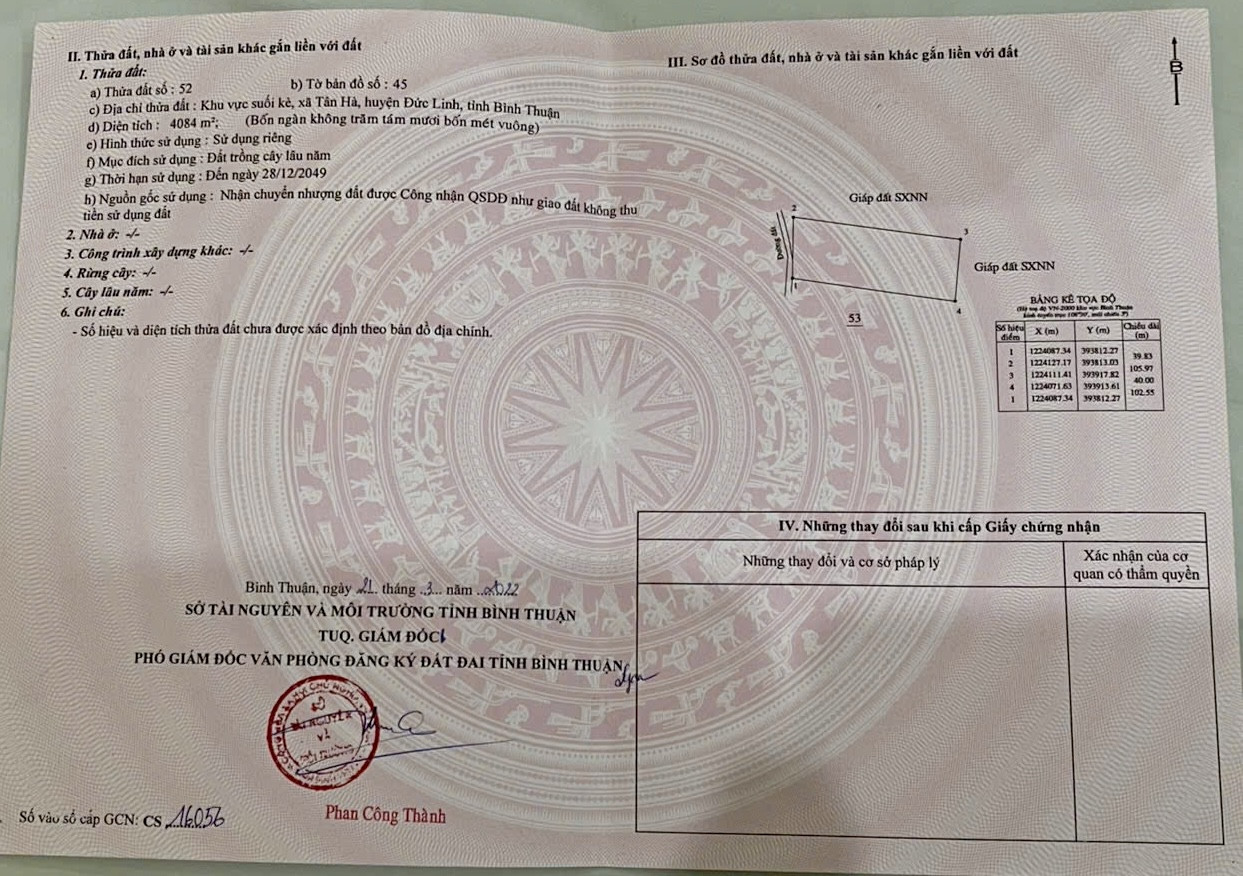 Đất cách trục chính suối kè 80m, cách khu dân cư 150m, đường thông , ô tô vào tới đất