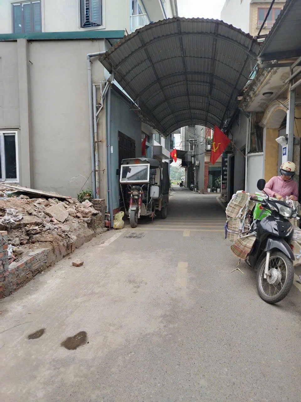 💥💥Cc em giảm chào cần bán nhanh 50m đất Trục chính thôn nội- Đức Thượng- Hoài Đức.