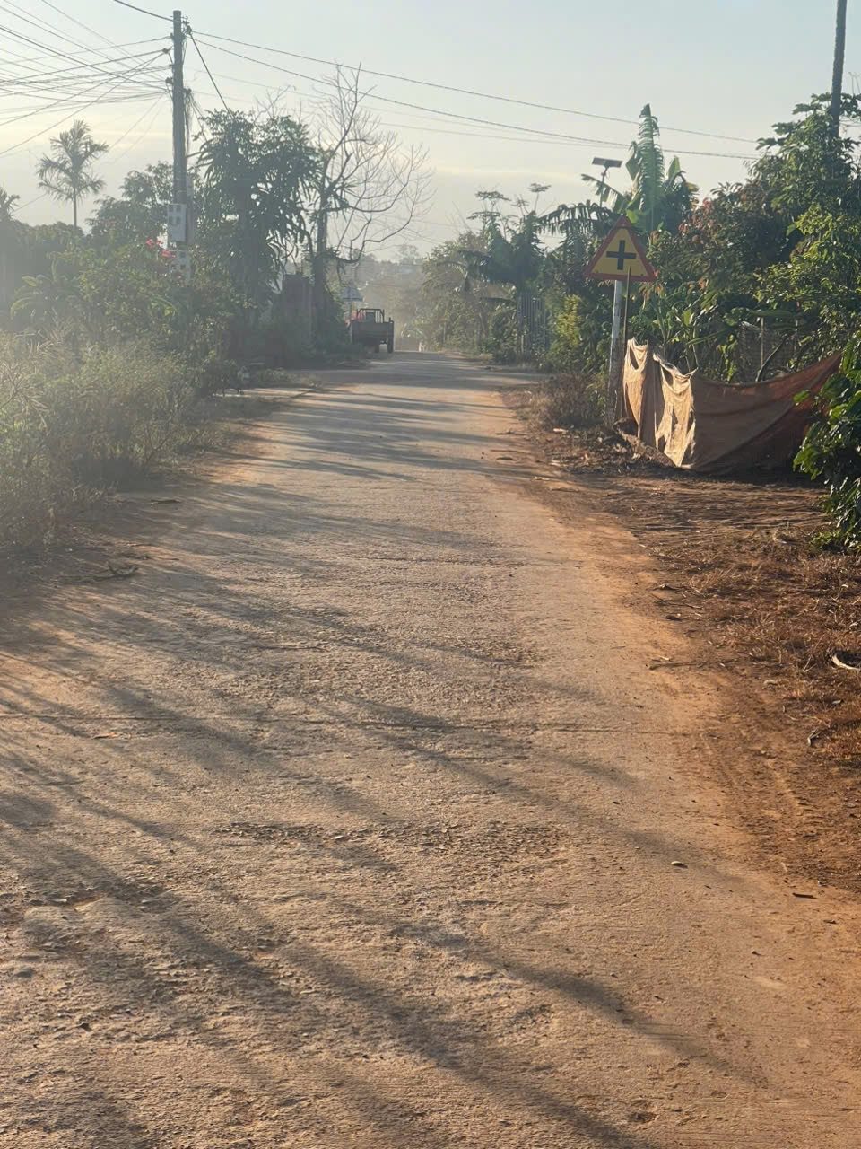 ĐÂT NỀN BUÔN NGOAN - EA Hồ - Krong Năng