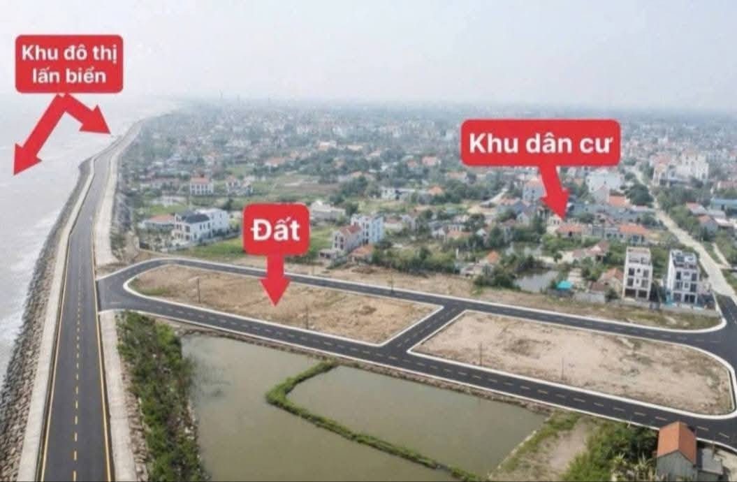 Đất sát mặt biển diện tích 80-100m2 - full cư- Sẵn sổ lâu dài chỉ từ 1 tỷ 
- Sát đặc khu kinh tế ninh cơ 14.000 ha, Cảng biển nước sâu
- Sát khu du lịch nghỉ dưỡng lấn biển lên tới 28.000 ha của tập đoàn Xuân Thiện
- Sát khu đang khai thác bãi tắm và d