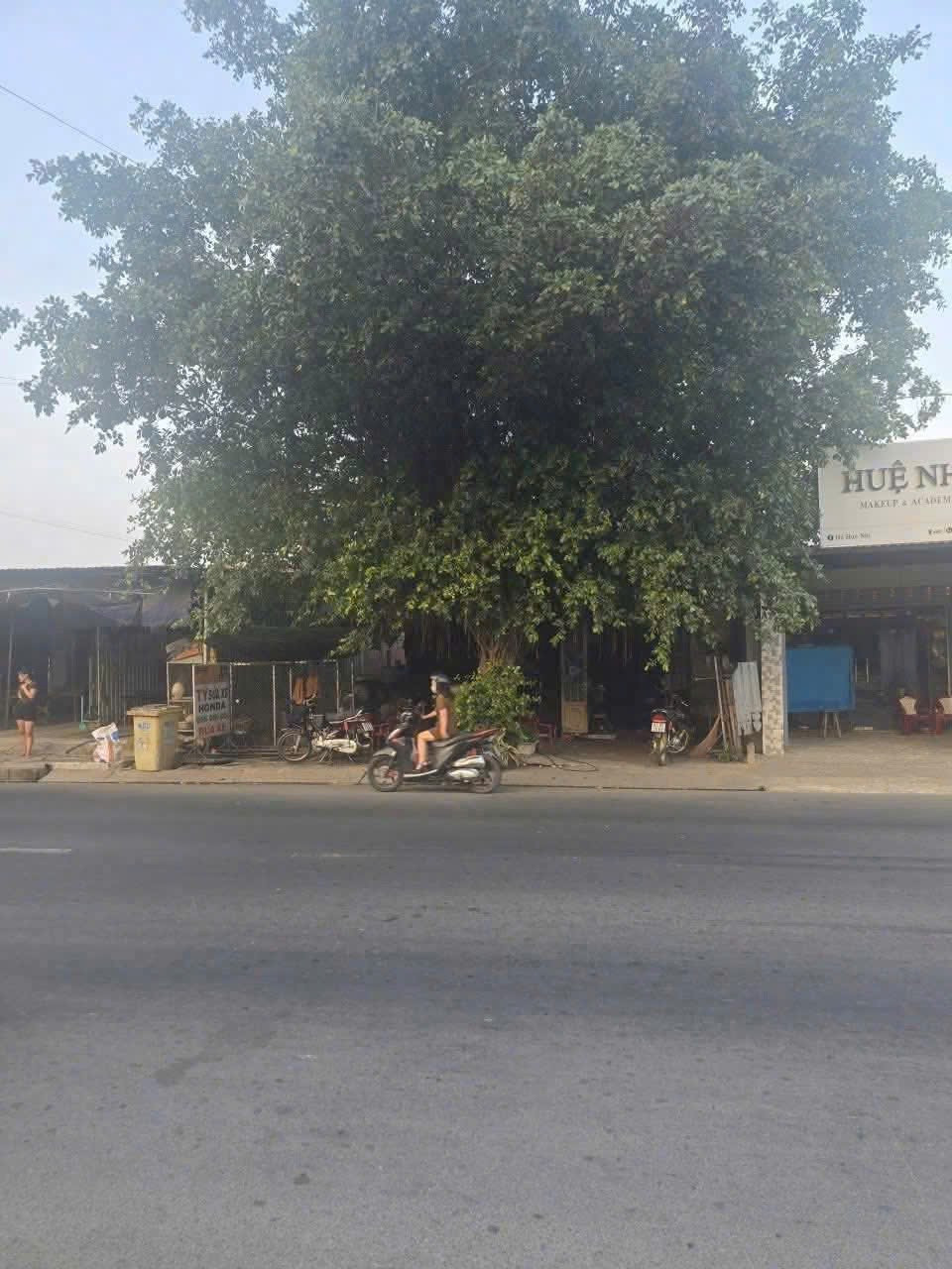 Bán nhà 630m² full thổ cư ngang 9m tại Xã Hậu Nghĩa