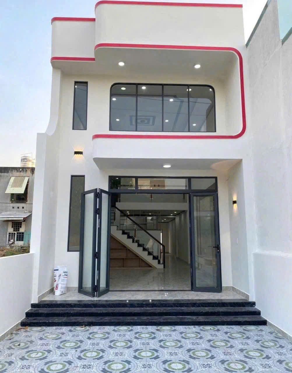 CHÍNH CHỦ NHÀ SỔ RIÊNG NẰM NGAY CẦU BẠCH ĐẰNG 2 TÂN UYÊN