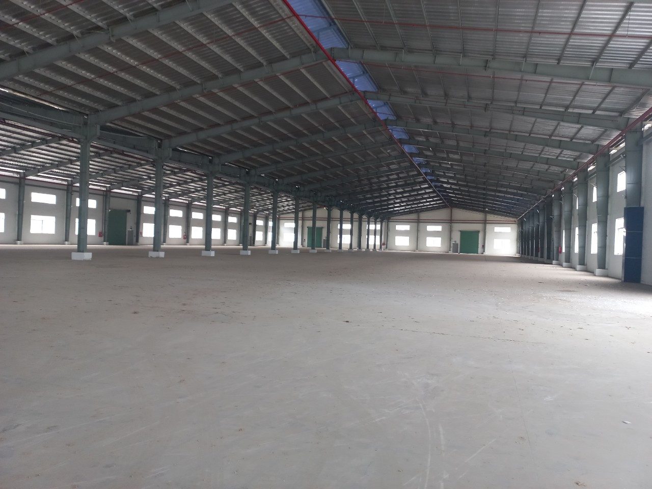 ✓ Xưởng thuê Hố Nai 3.Đồng Nai. ◾DT xưởng: gần 5000m2. Giá thuê 299tr/tháng ◾ PCCC Vách tư