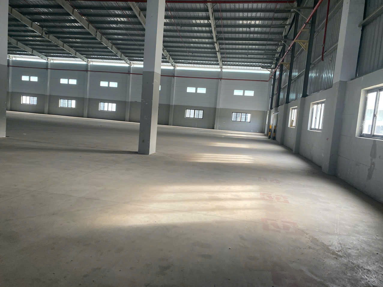 X046 Hạ giá 10 tỷ Nhà xưởng trong KCN TRẢNG BOM 👉 Giá 90tỷ còn 80tỷ ( 11.000m2 ) 👉 Đang