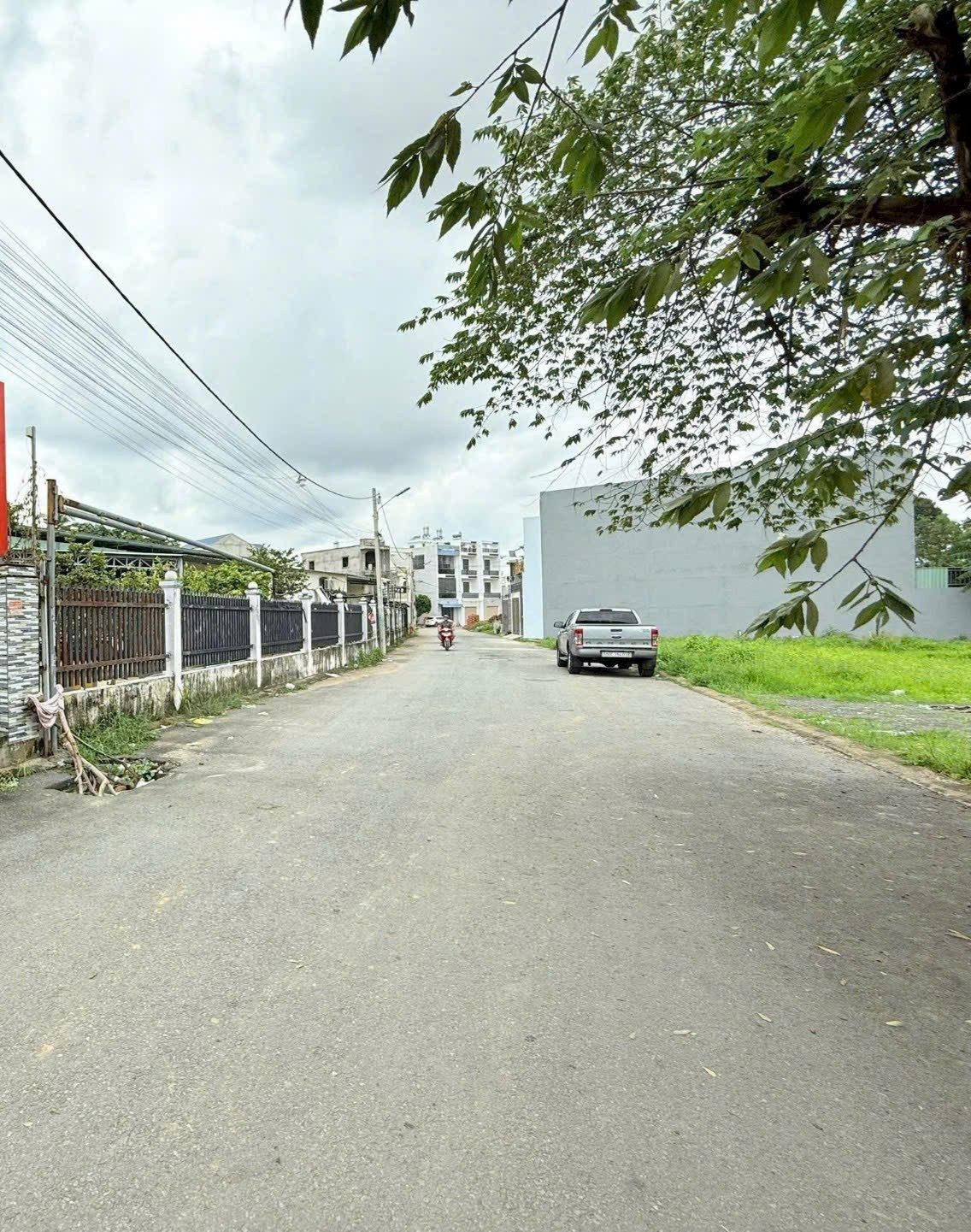 Đất sổ riêng đường Hoàng Minh Chánh 2.9 tỷ, đường 8m