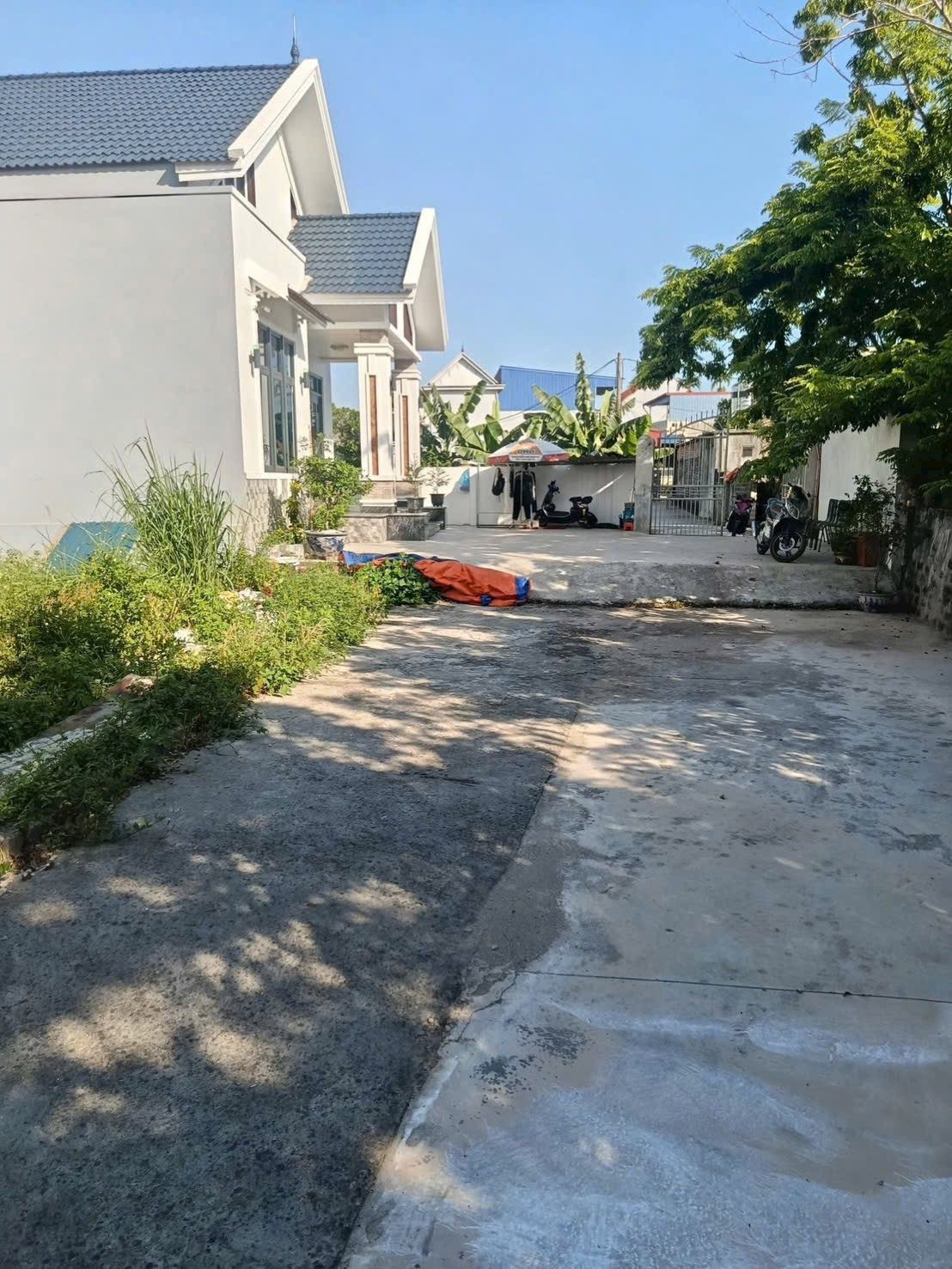 Bán 80 m tại Hoà Bình.l/h:076.231,9990 e Thúy 

ngõ ô tô 7 chỗ quay đầu tại đất , lô đất ngay sau dự án Vlasta