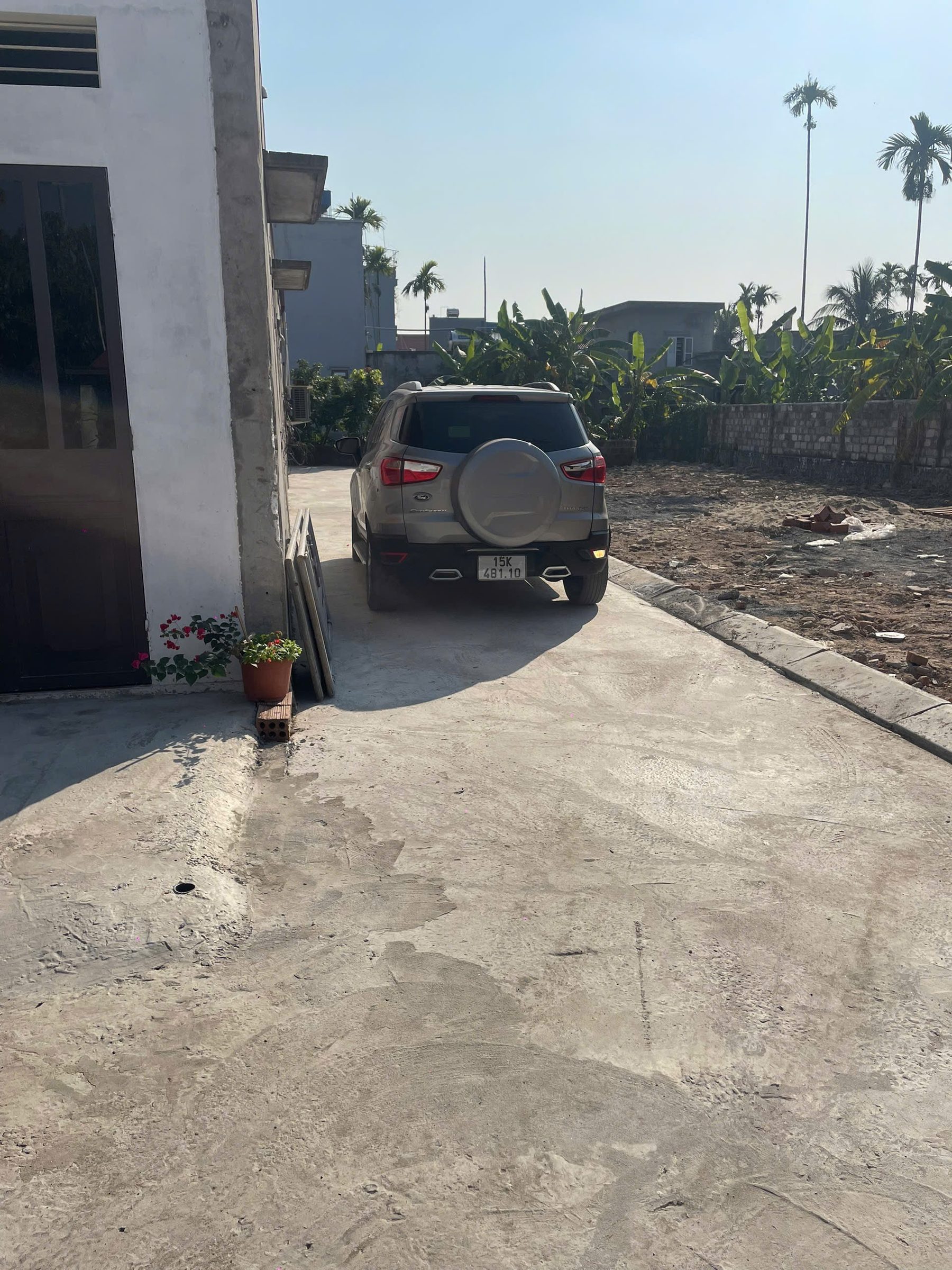 Cơ hội đầu năm giá rẻ sở hữu 55 m Hoa Động ngõ ô tô gần chợ Bính . L/h:076.231.9990 e Thúy