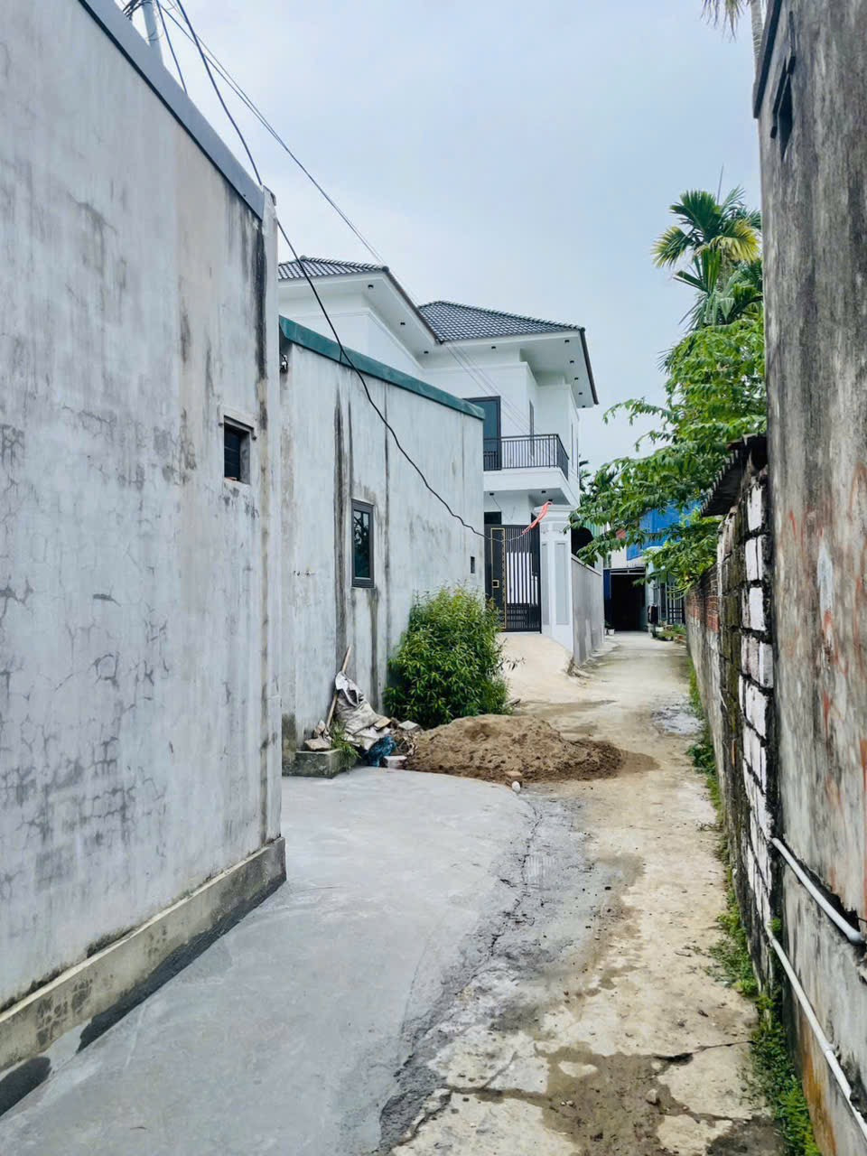 Bán Đất 77m2 giá 2.67 tỷ tại -Hoa Động, ngõ ô tô  ngay cạnh TĐC Hoa . L/h:076.231.9990 e Thúy