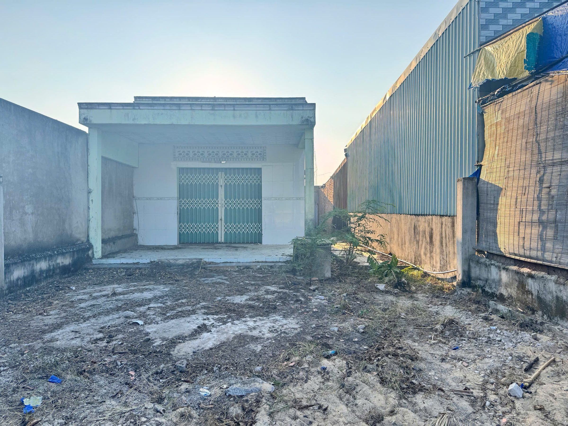 Bán nhà 1424.4m² có sẵn 120m² thổ cư ngang 6m giá 1.35 tỷ tại Xã Hòa Khánh