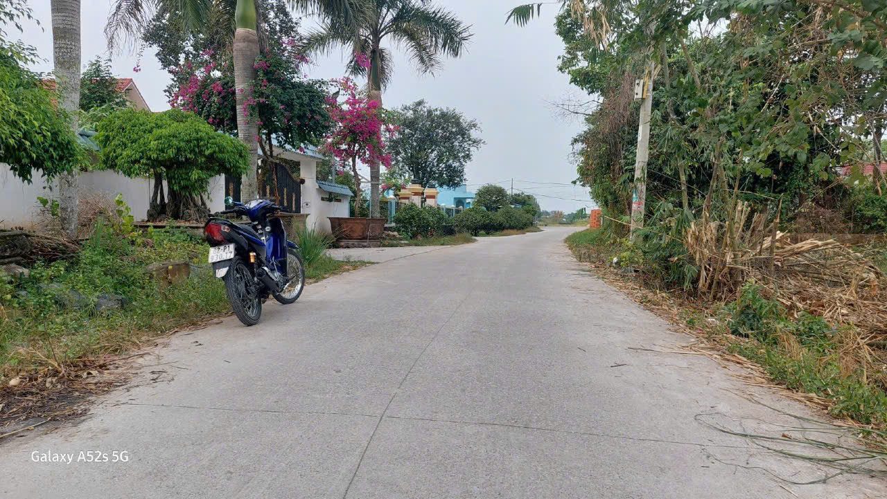 Bán đất 580m² full thổ cư ngang 12m giá 2.7 tỷ tại Xã Hòa Khánh