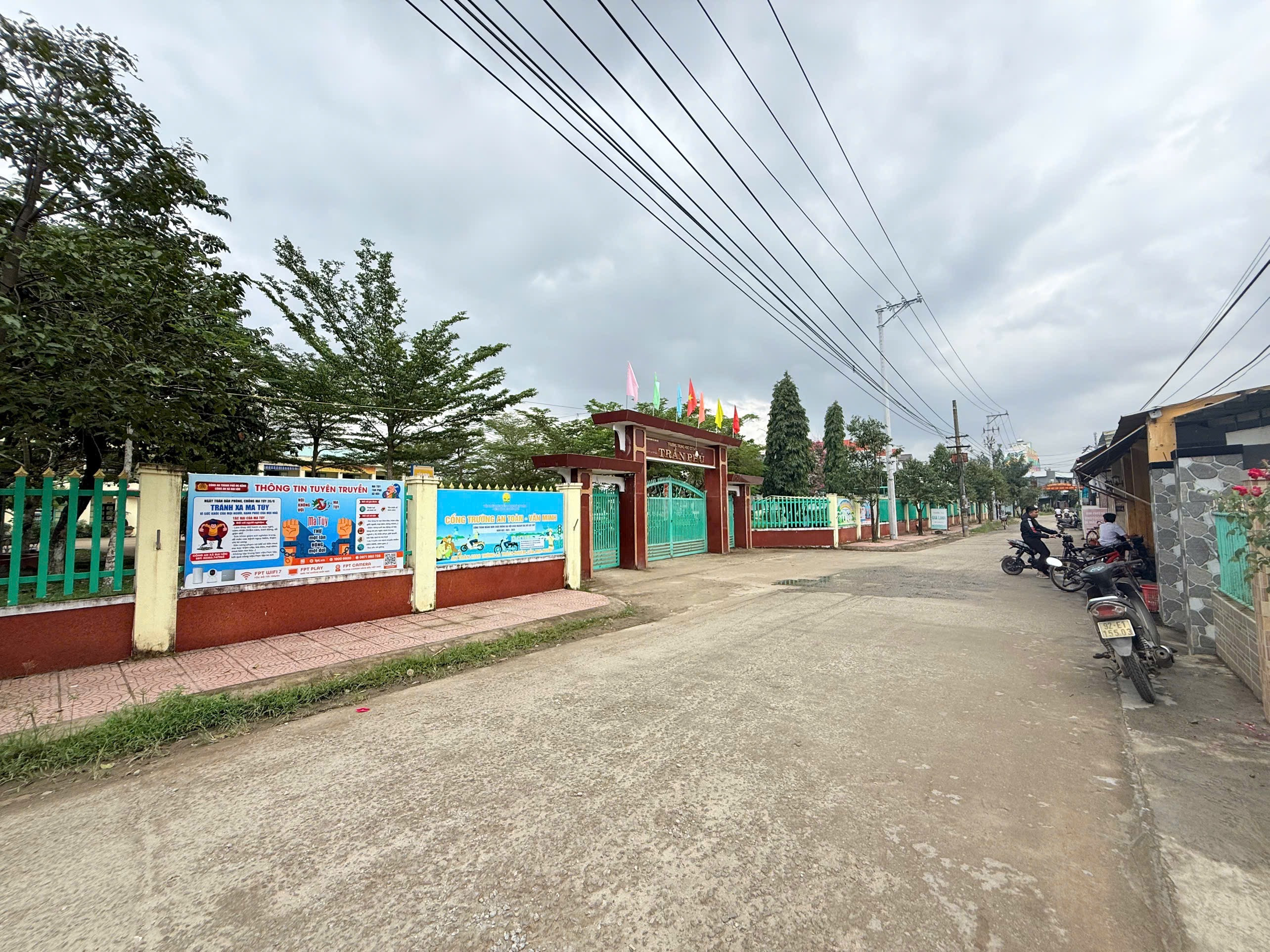 Bán lô đất hơn 210m2, Chỉ 8xxtr, sát trường THCS Trần Phú, cách quốc lộ chỉ 400m