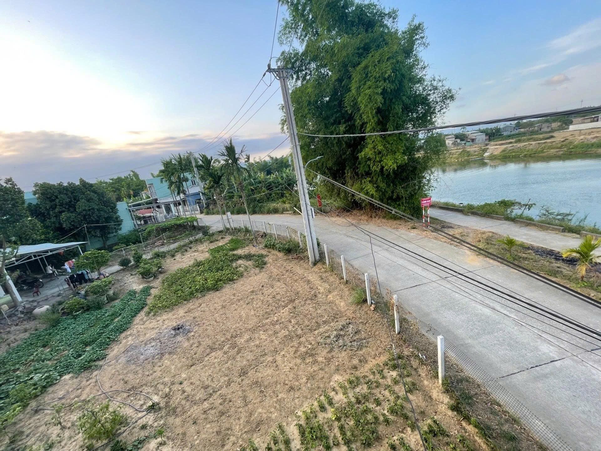 📌📌📌LÀM VIỆC TRỰC TIẾP GIÁ TỐT !!! Bán nhà thôn La Châu, xã Hòa Khương