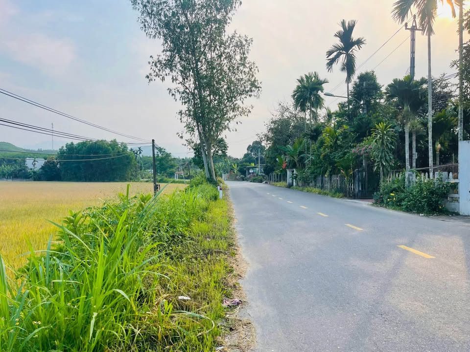 ĐẤT 2 MẶT TIỀN ĐƯỜNG 10M5 QL14G HOÀ VANG