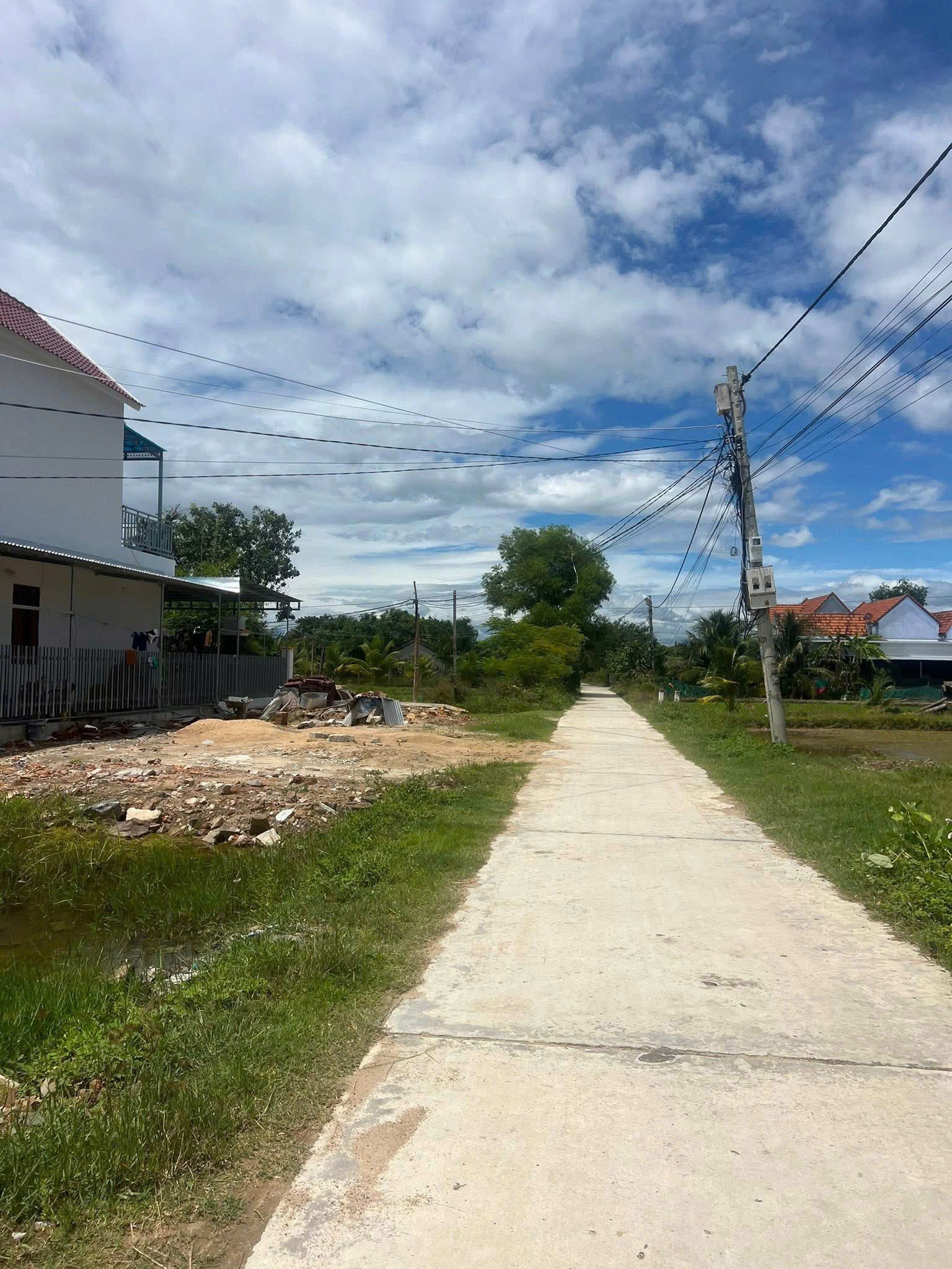 0938113403 Bán đất 143.5m² có sẵn 130m² thổ cư ngang 10m giá 490 triệu tại Xã Hòa Trí Z491