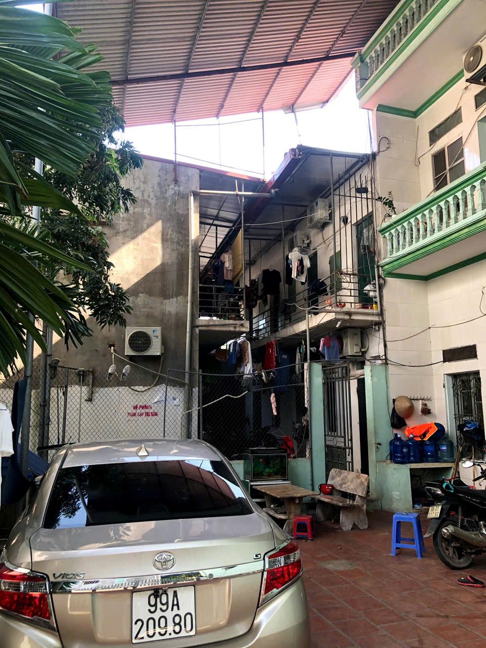Bán căn hộ full thổ cư 321m2, có sẵ nhà 2 tầng, 12 phòng trọ, đang cho thuê full phòng. Tại Làng móng, đại đồng, Băc Ninh