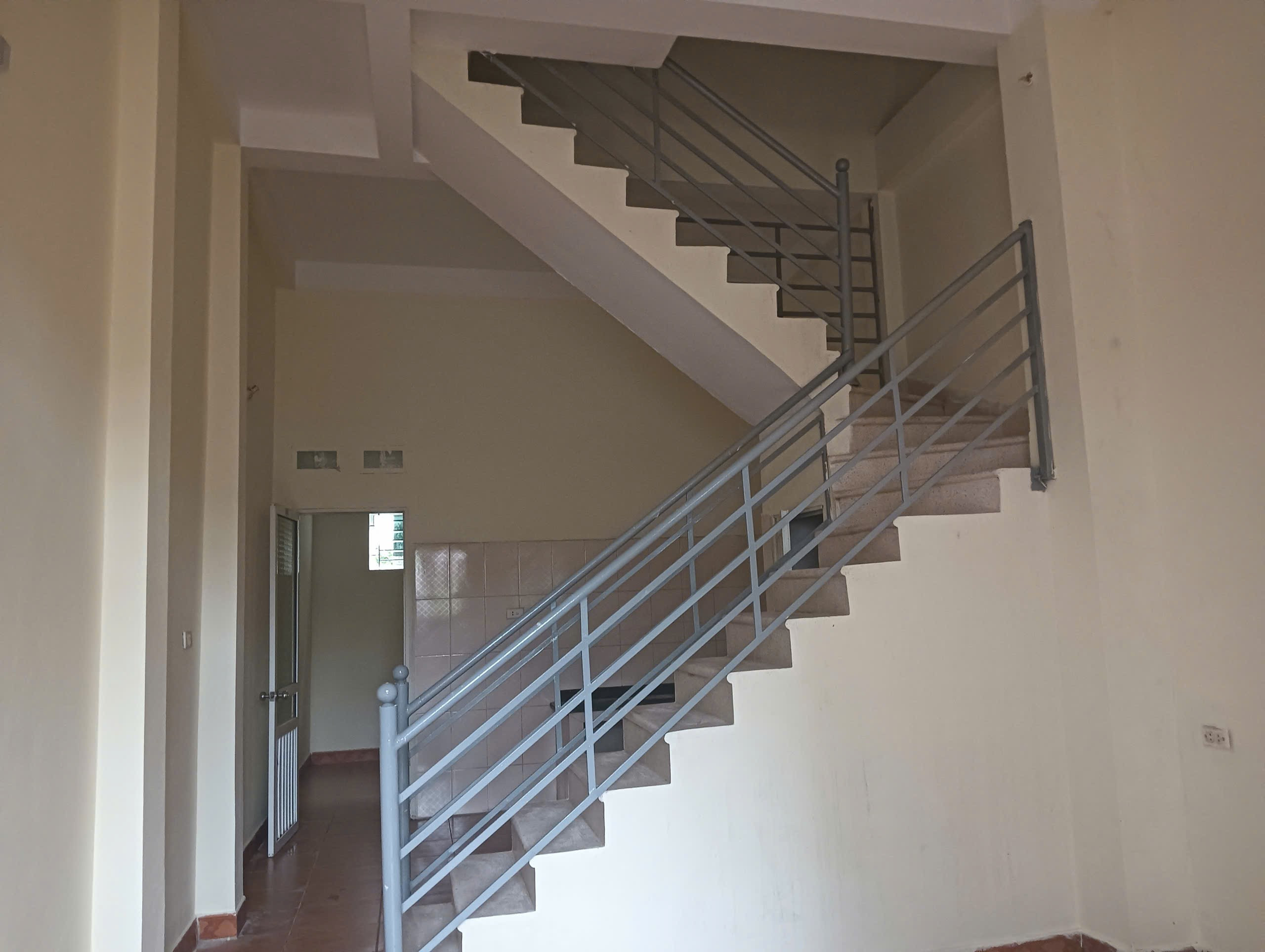 🏡 NHÀ 2 TẦNG MỚI ĐẸP – TRUNG TÂM XÃ – XÂM HỒ, HỒNG VÂN – CHƯA ĐẾN 3 TỶ 🏡